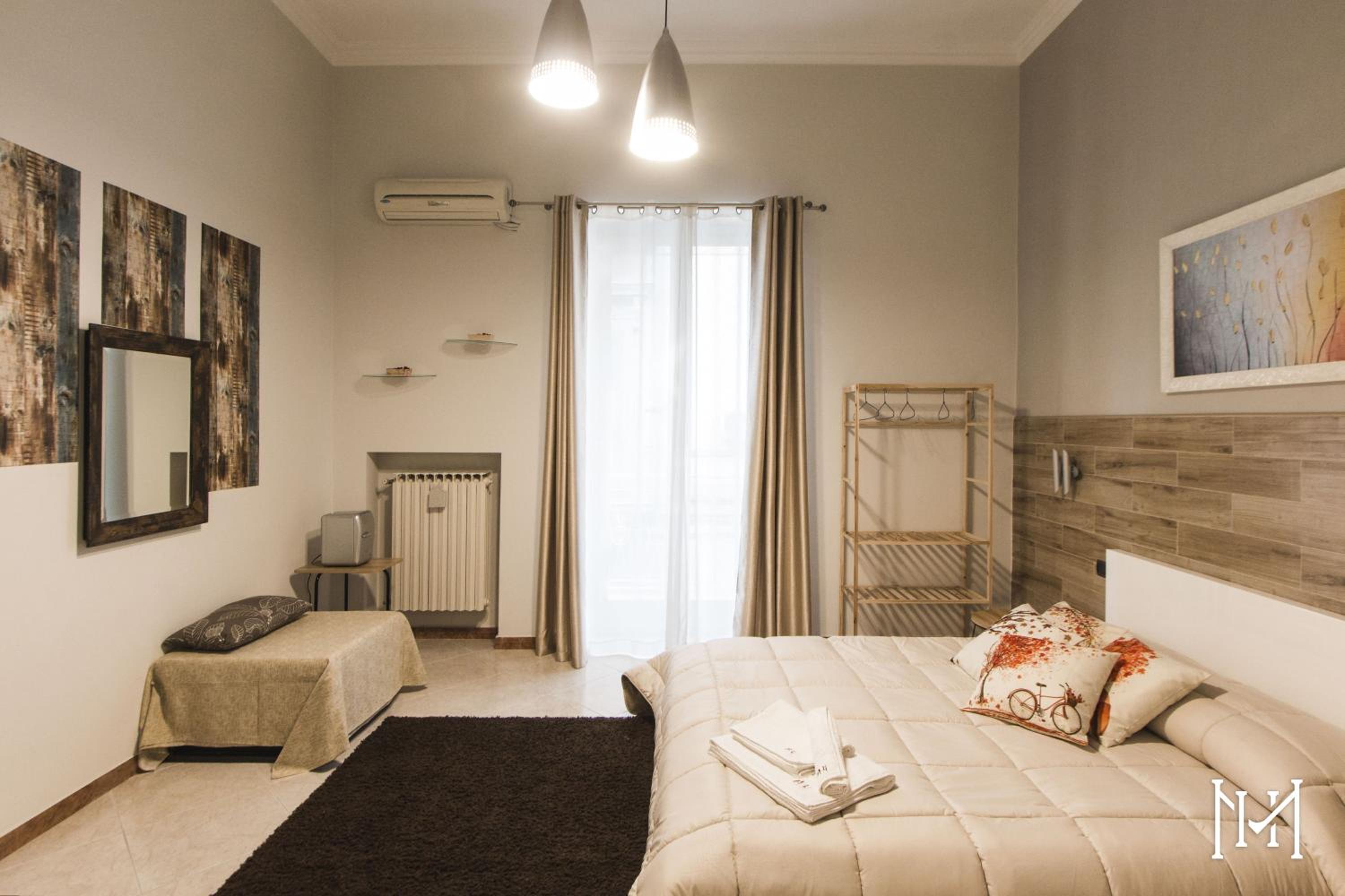 Double Room with Balcony (3 Adults) - Photo 5