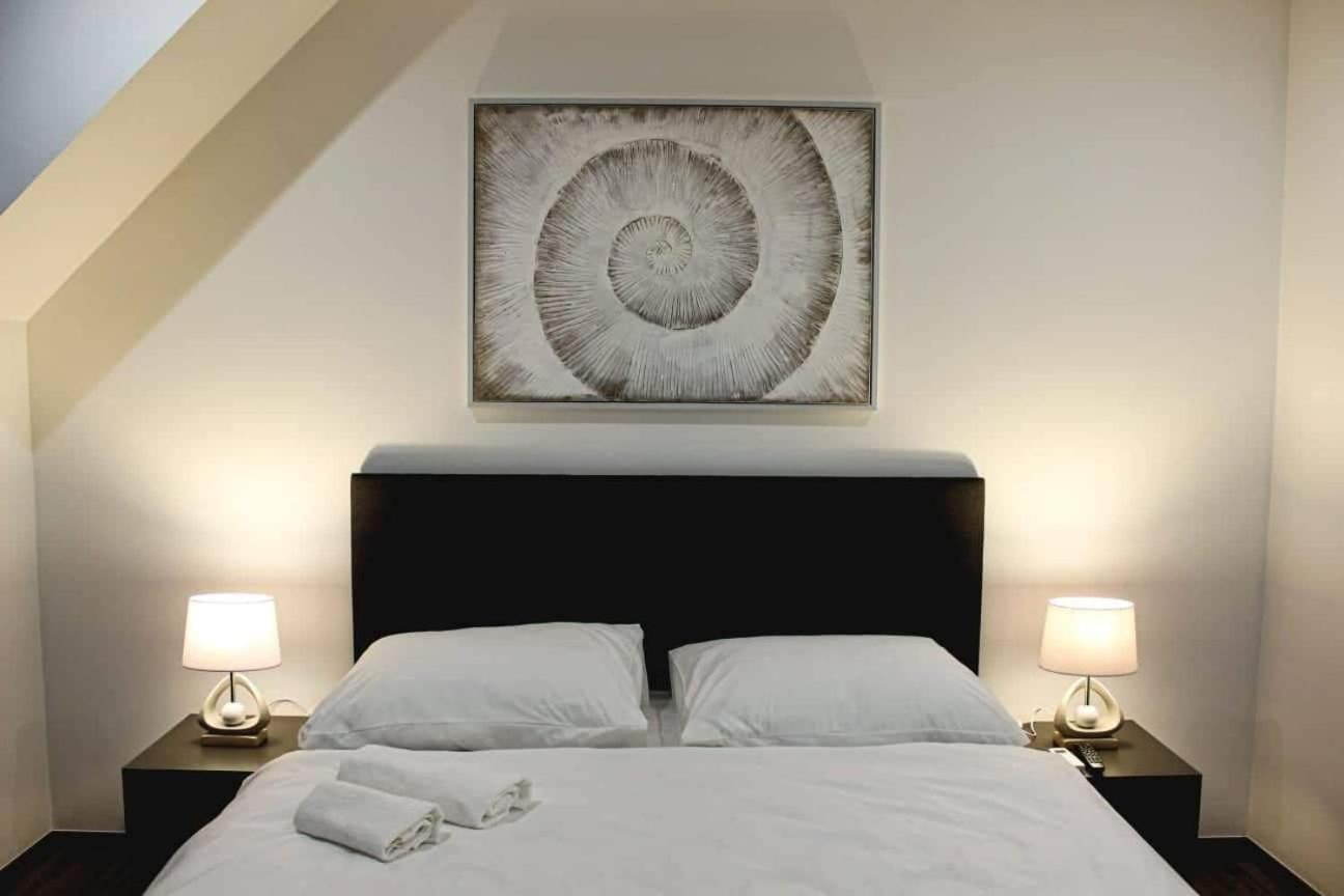 Double Room with Balcony - Photo 19