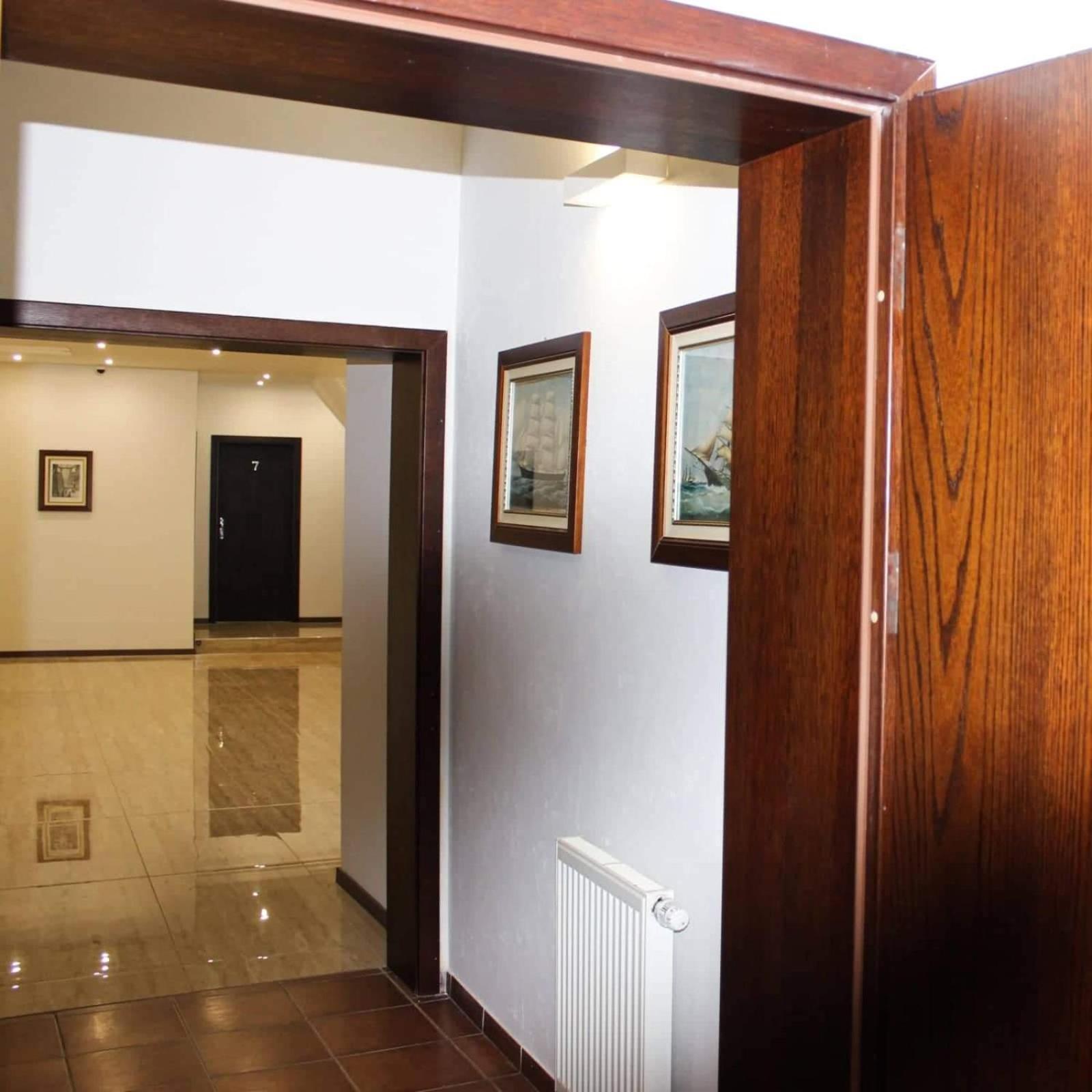 Double Room with Balcony - Photo 16