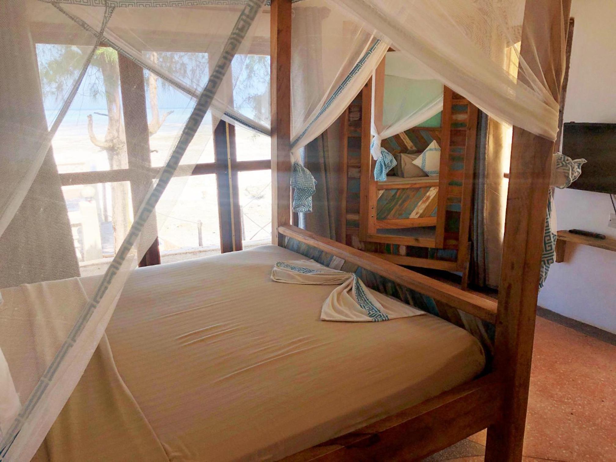 Villa photo 2
