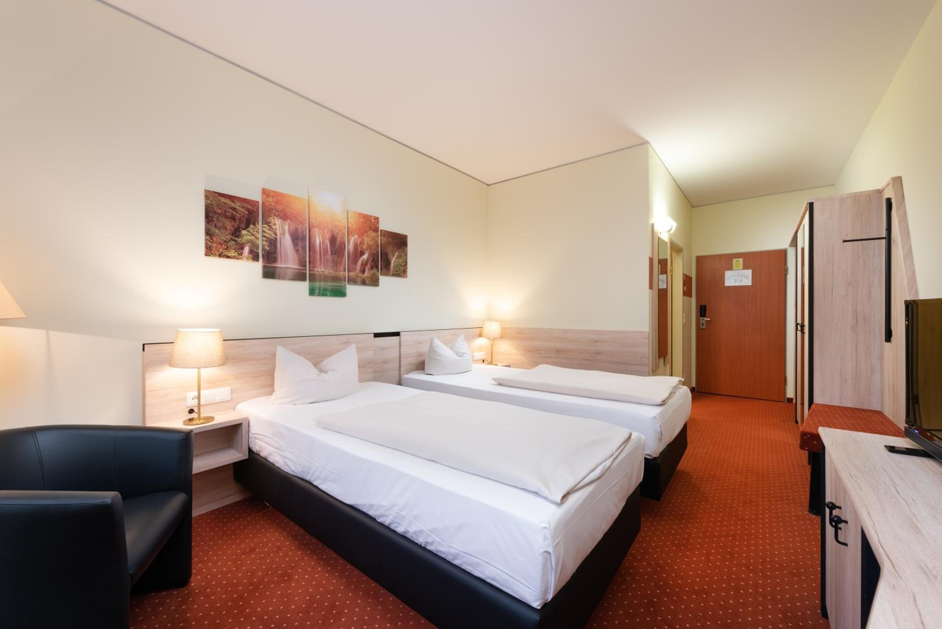 Comfort Twin Room