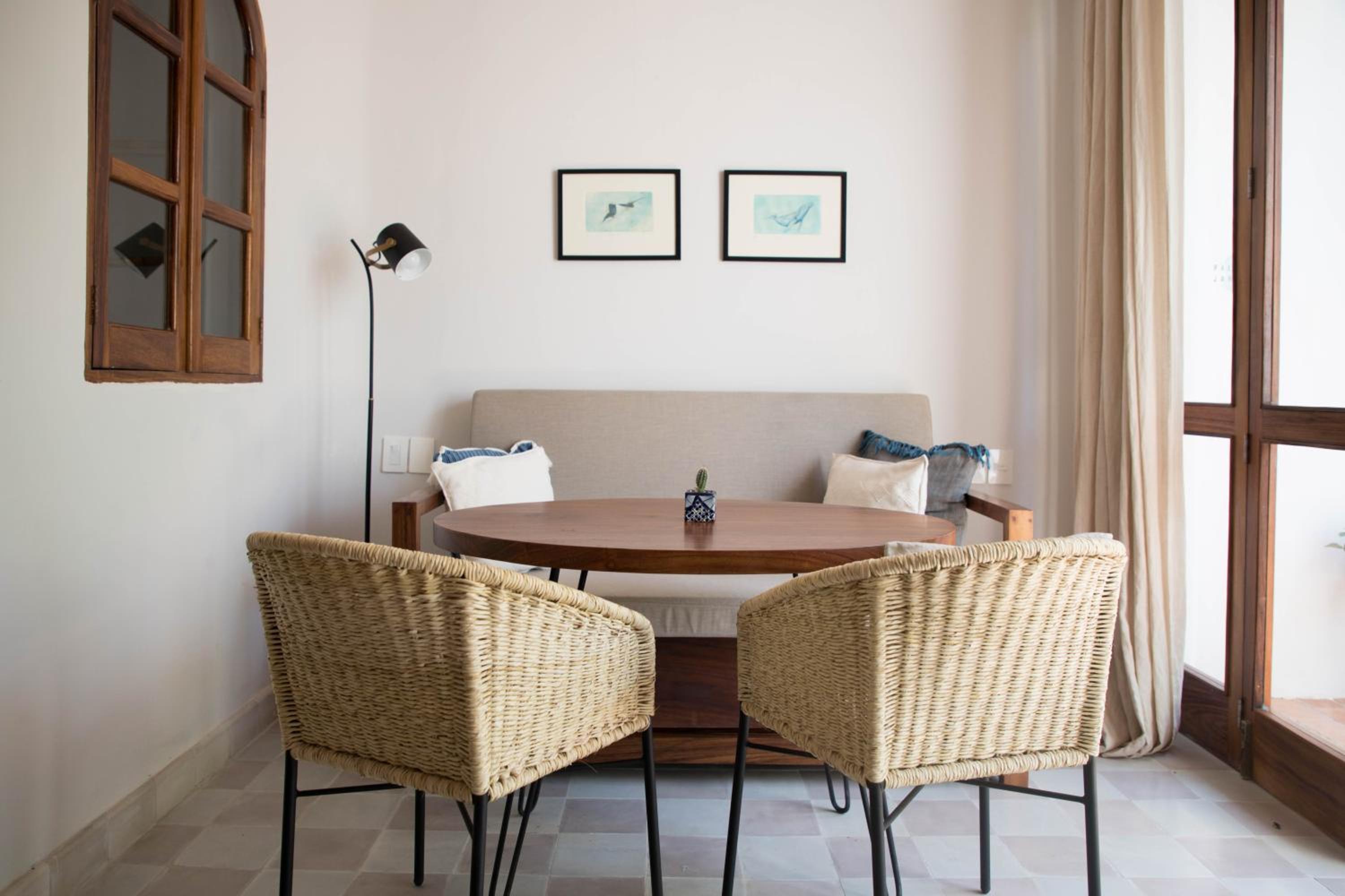 Standard Suite - Photo 3