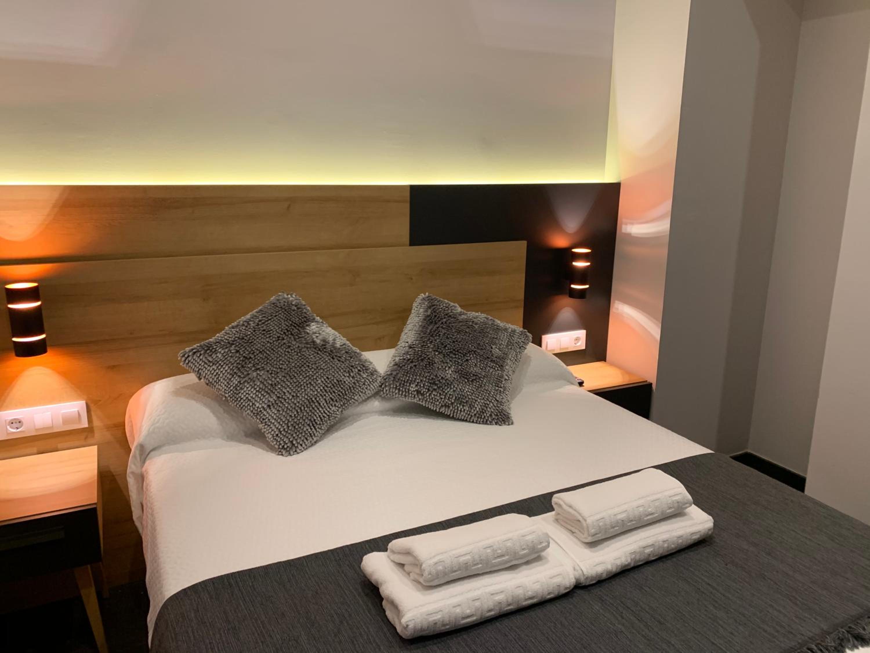 One-Bedroom Apartment with Spa Bath - Photo 1