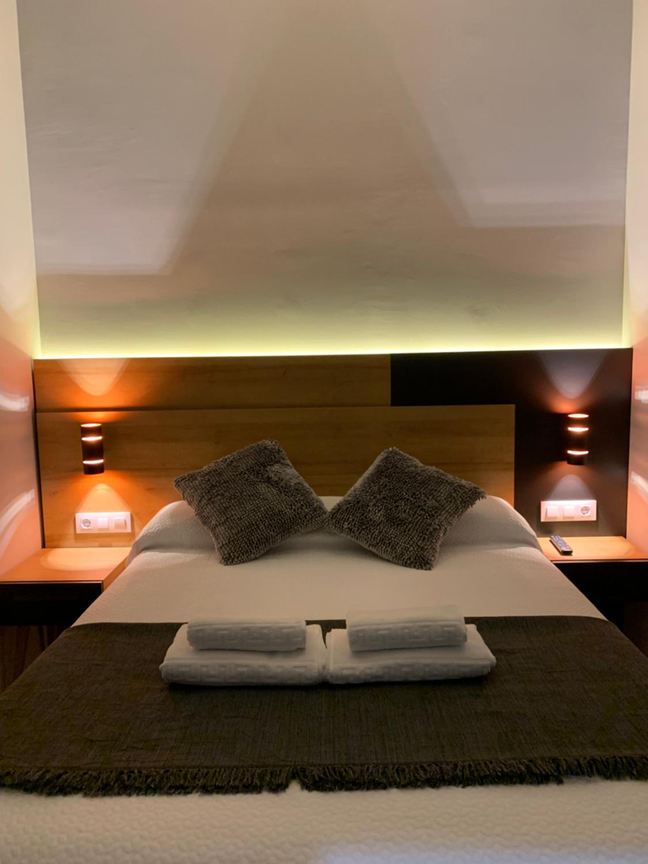 One-Bedroom Apartment with Spa Bath - Photo 12