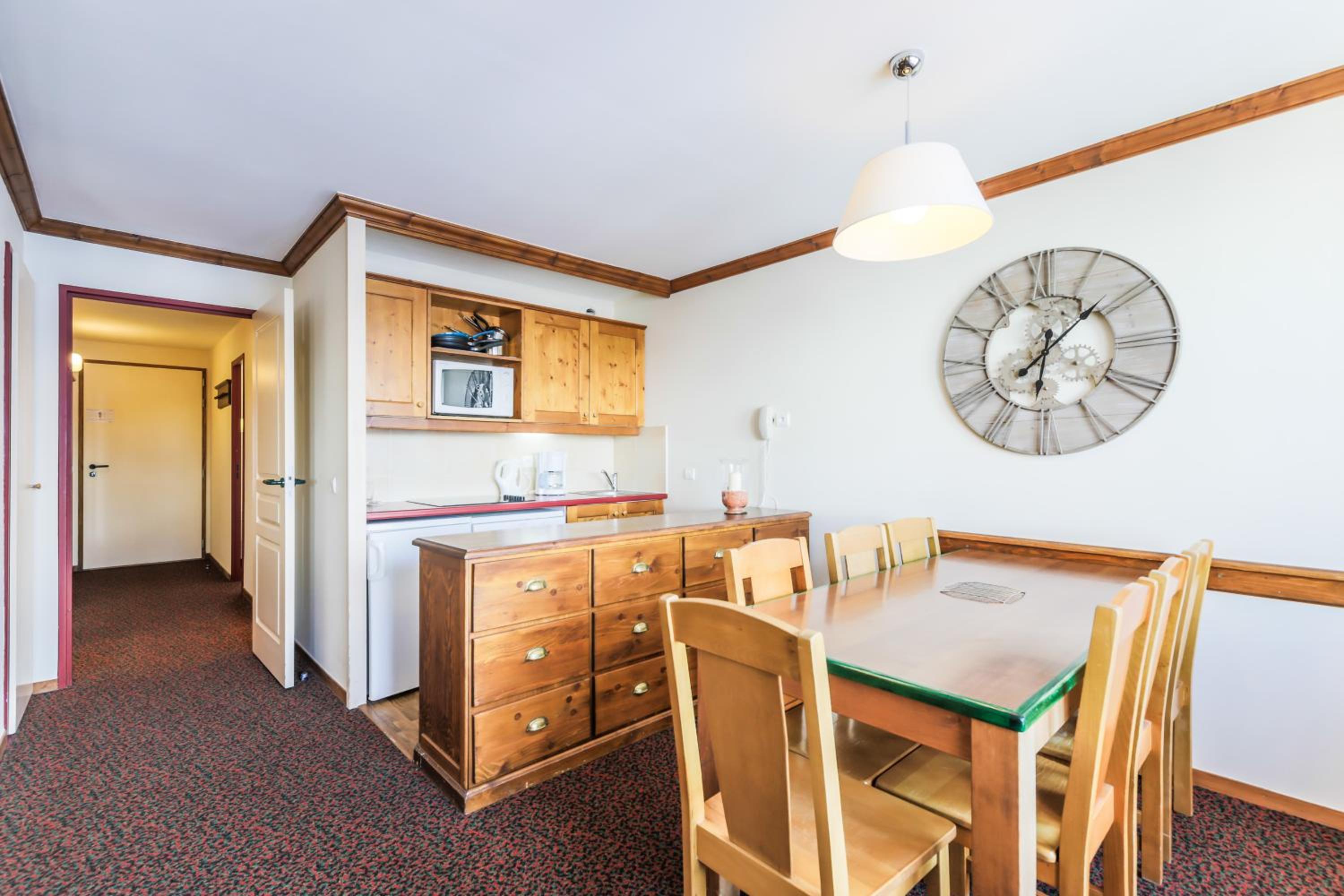 Select Two-Bedroom Apartment (7 People) photo 1