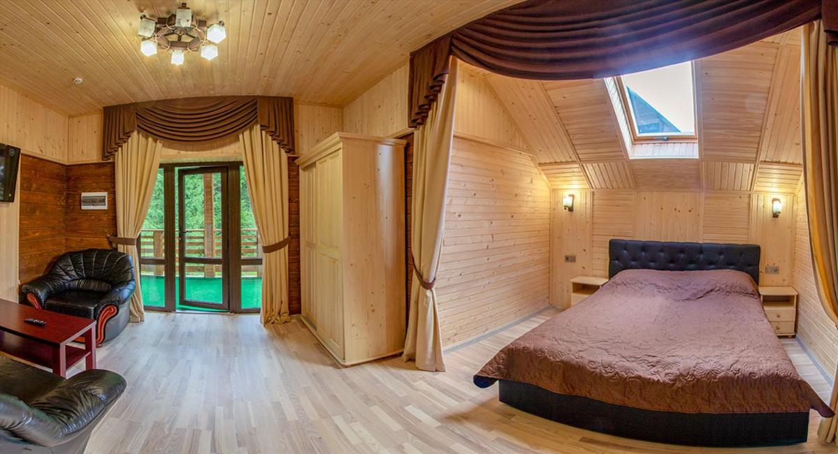 Suite with Mountain View photo 2