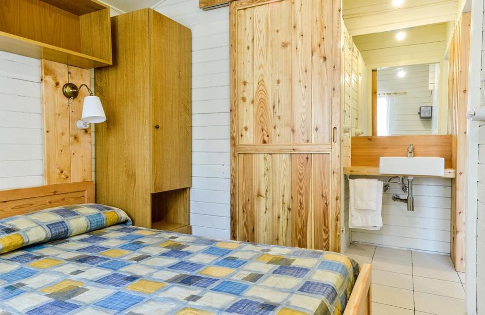 One-Bedroom Bungalow photo 3