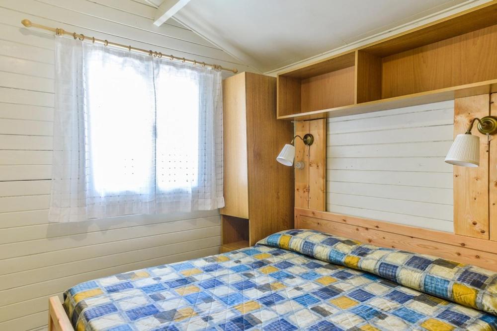 One-Bedroom Bungalow photo 1