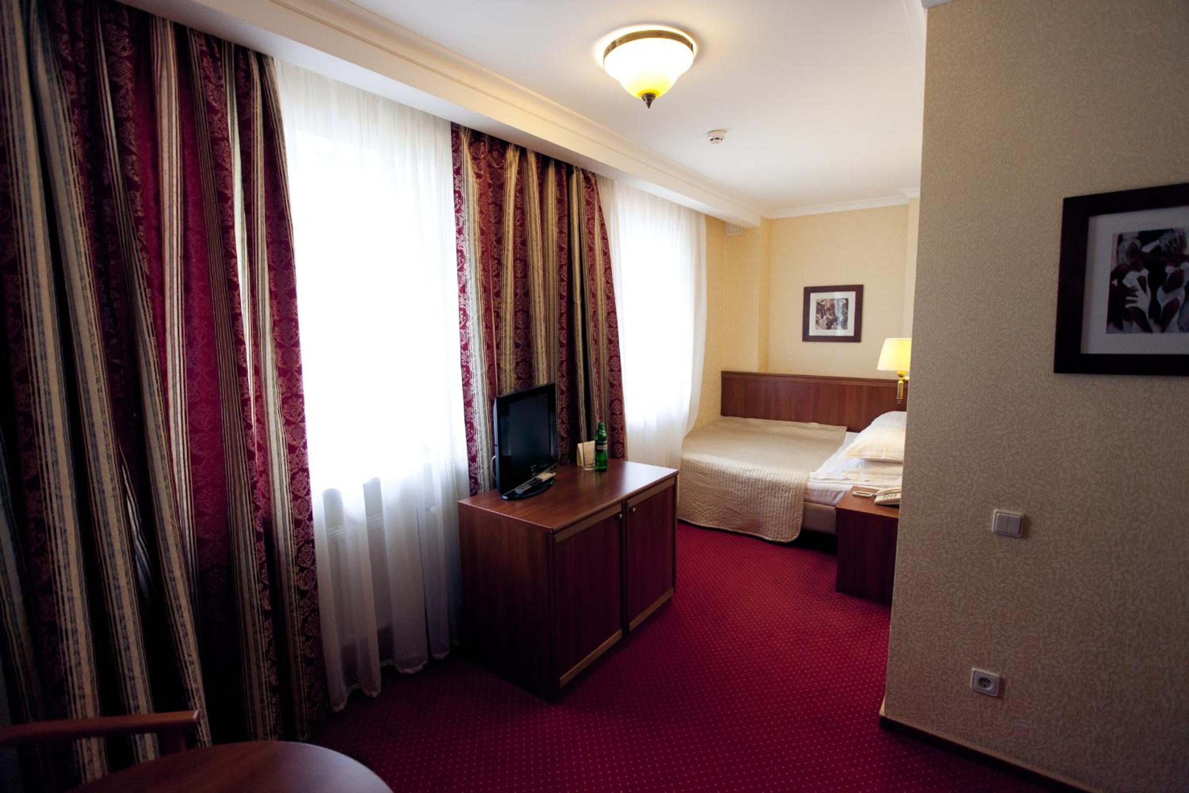 Economy Double Room photo 1