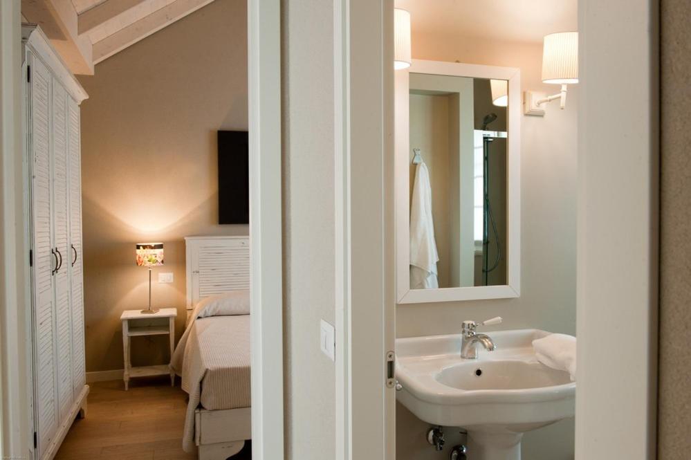 Two-Bedroom Cottage photo 3