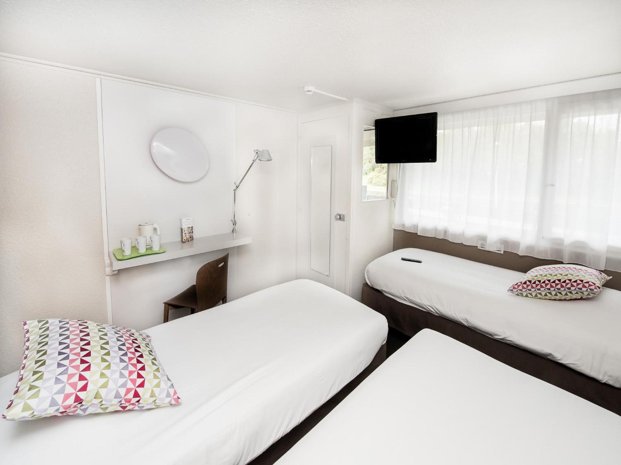 Next Generation Room With 3 Single Bed
