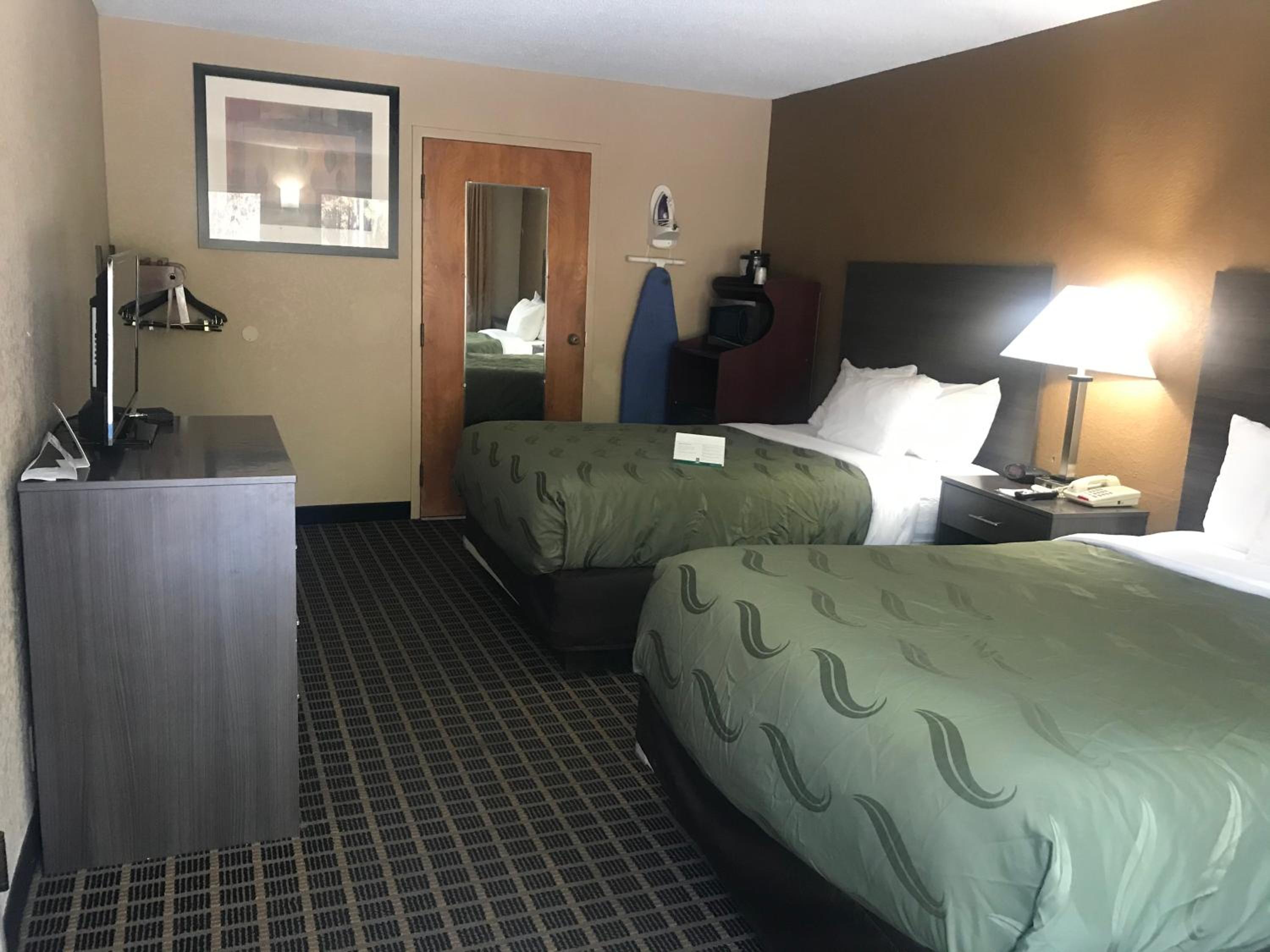 Double Room With Two Double Beds - Accessible/Non-Smoking photo 1