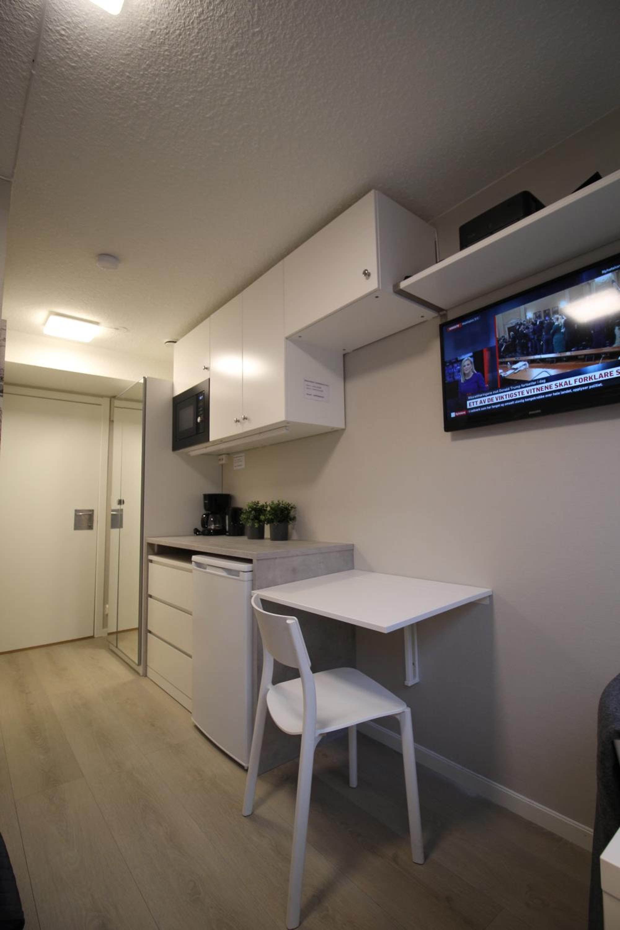 Studio Apartment photo 3