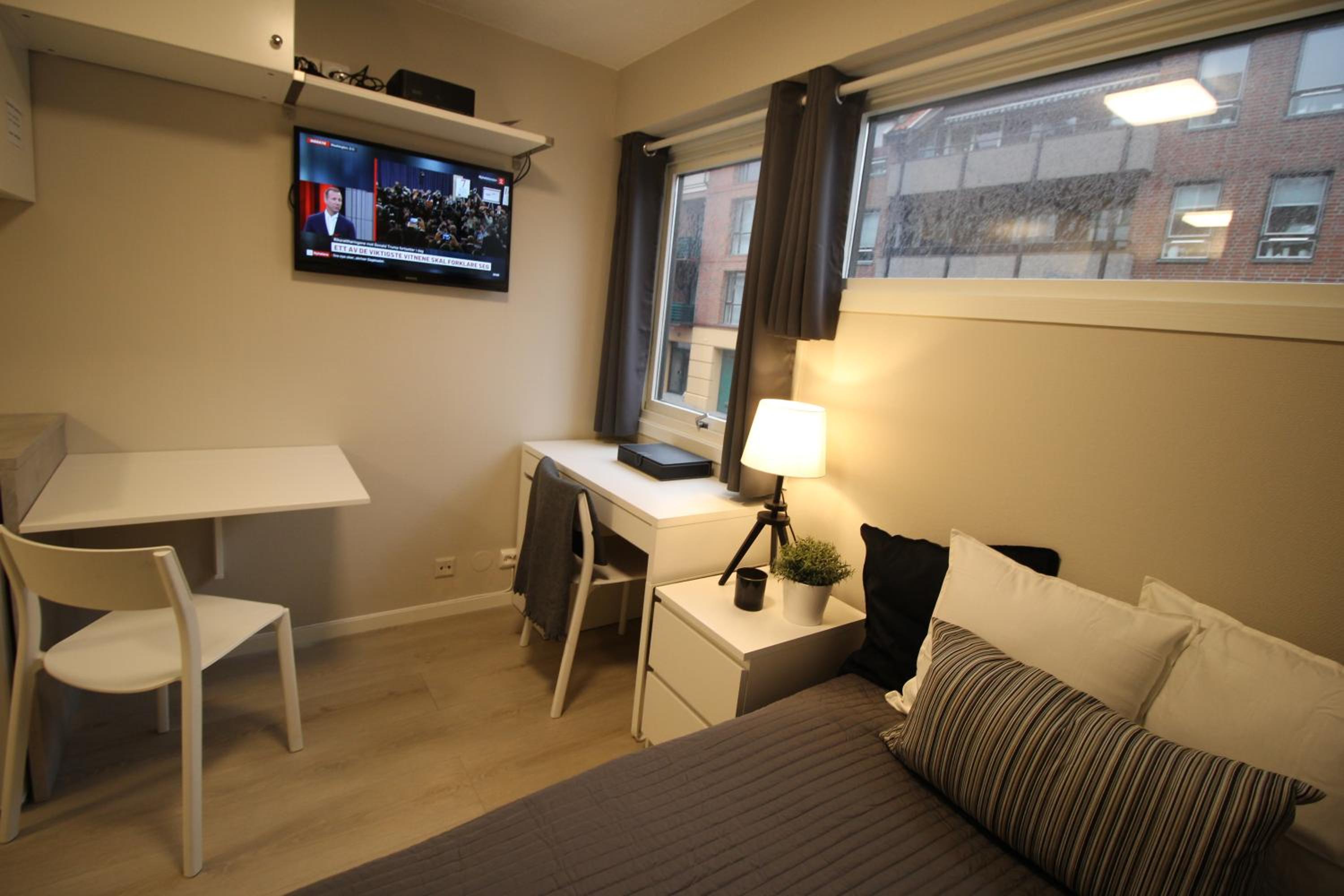 Studio Apartment photo 2