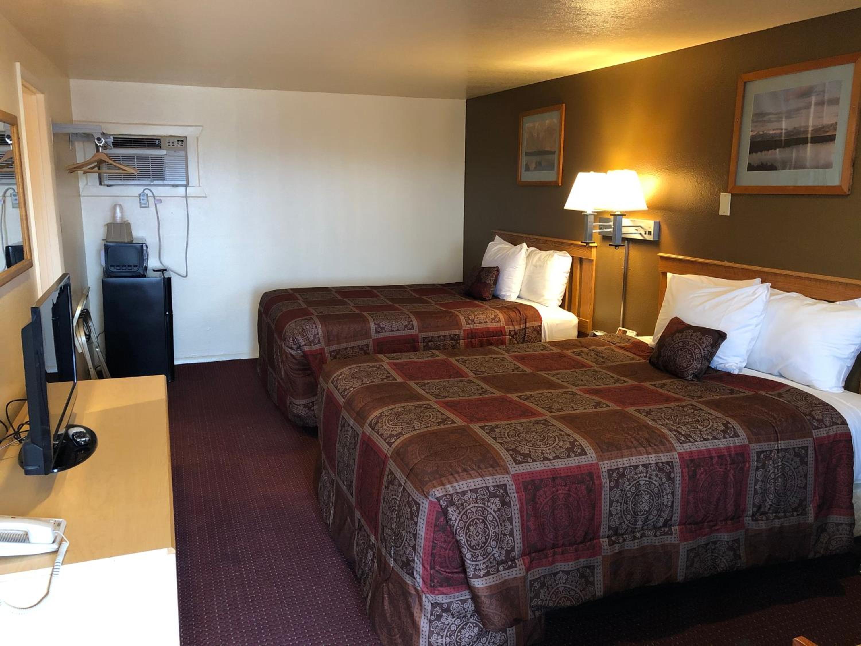 Queen Room with Two Queen Beds