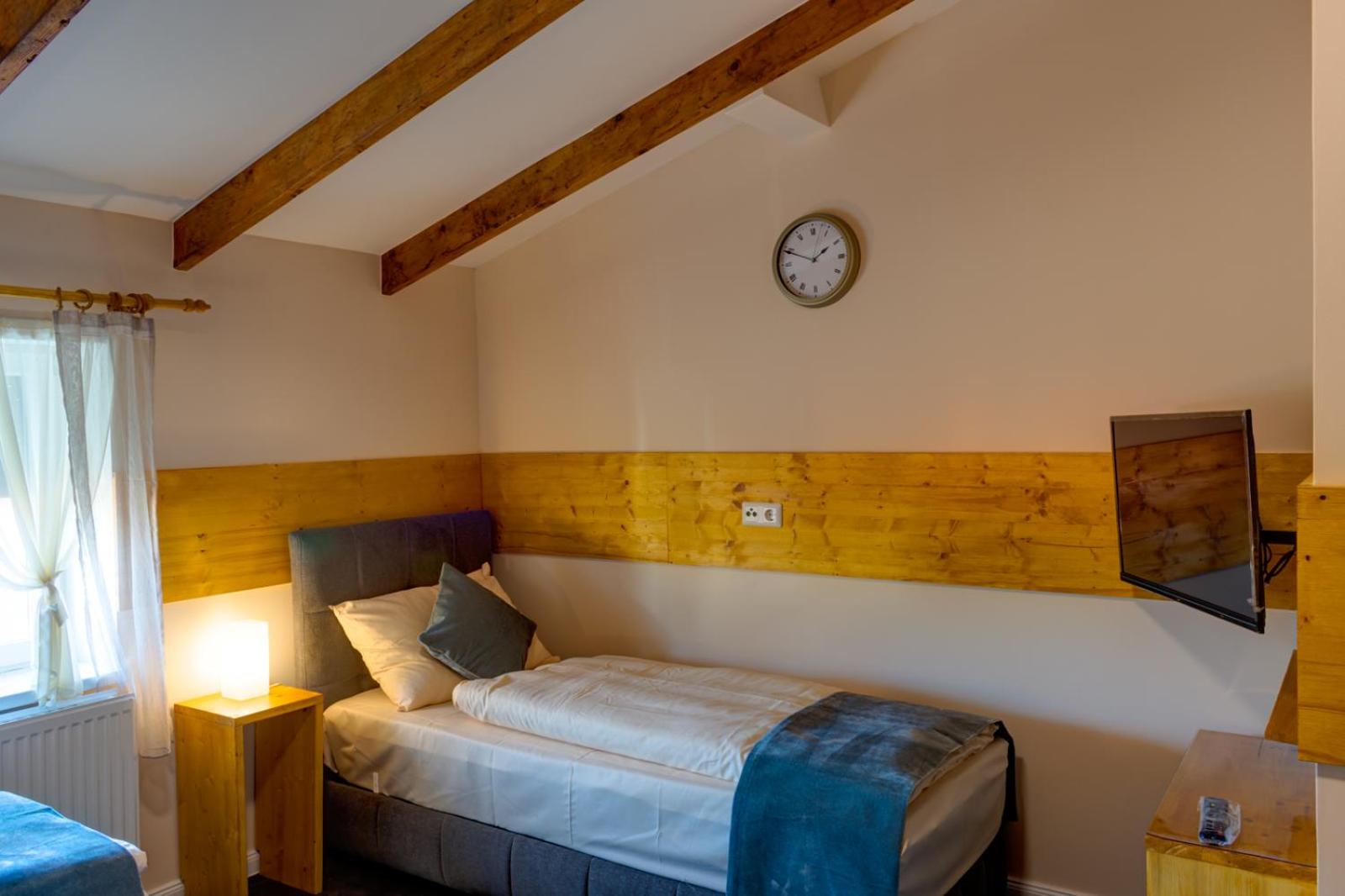 Triple Room - Photo 2