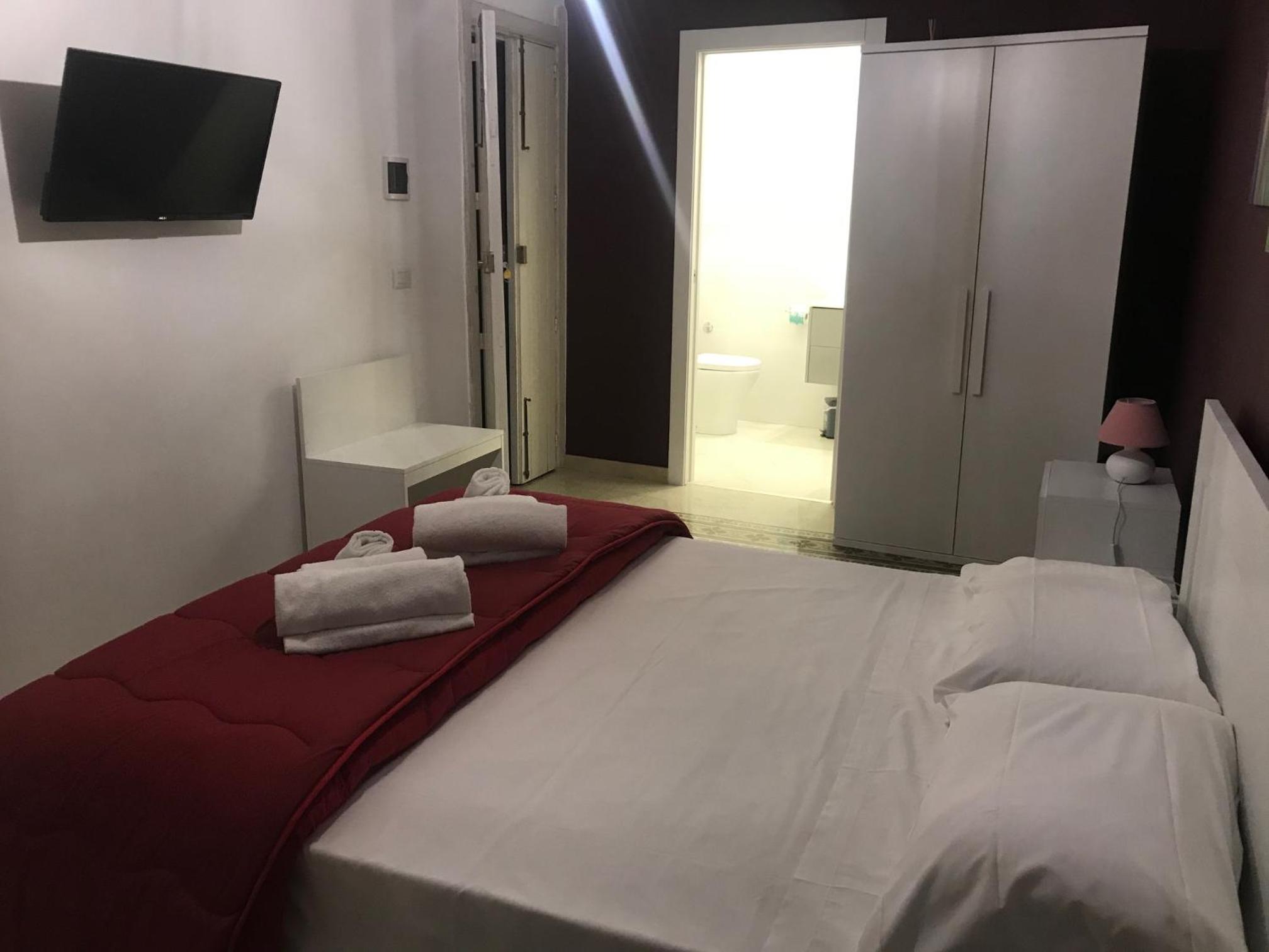 Double Room with Balcony photo 1