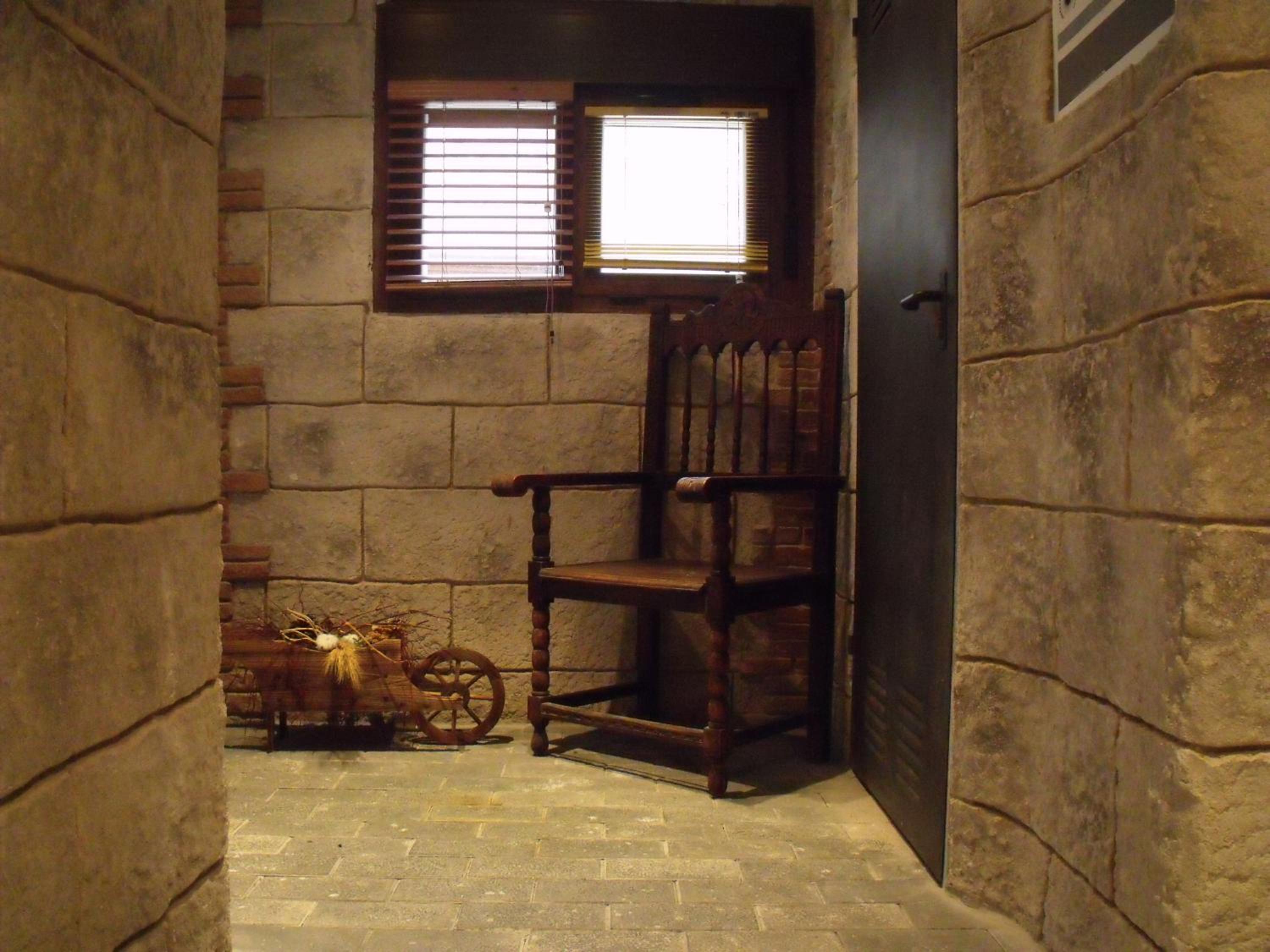 Two-Bedroom Suite - Photo 100