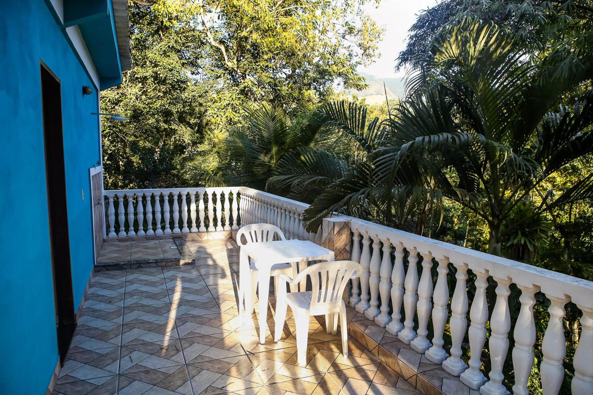 Family Room - Photo 16