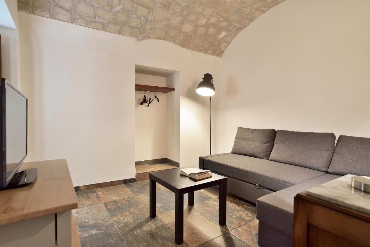 Apartment - Split Level