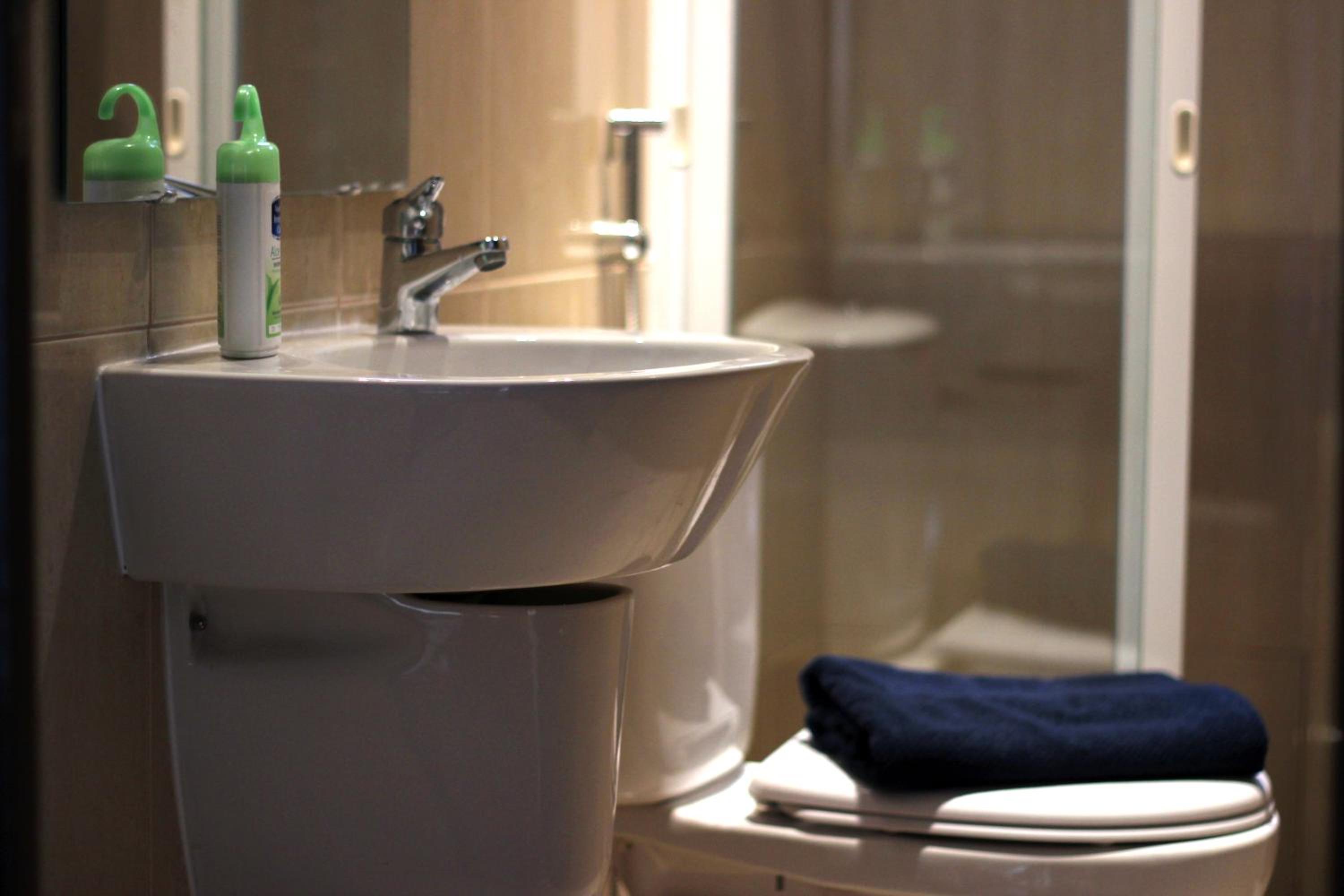 Double Room with Private External Bathroom photo 3