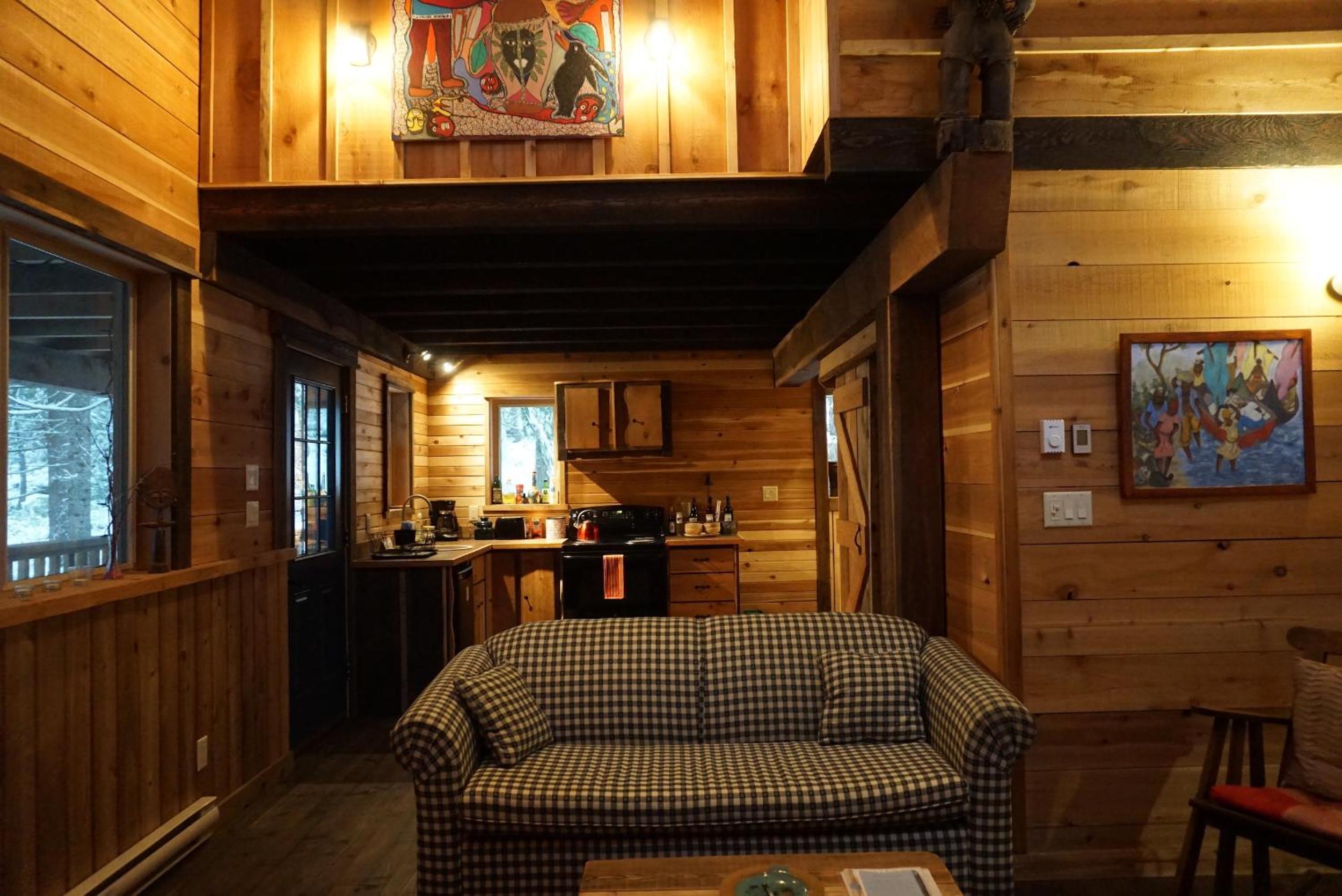 Two-Bedroom Chalet (Cottonwood Cabin) photo 1