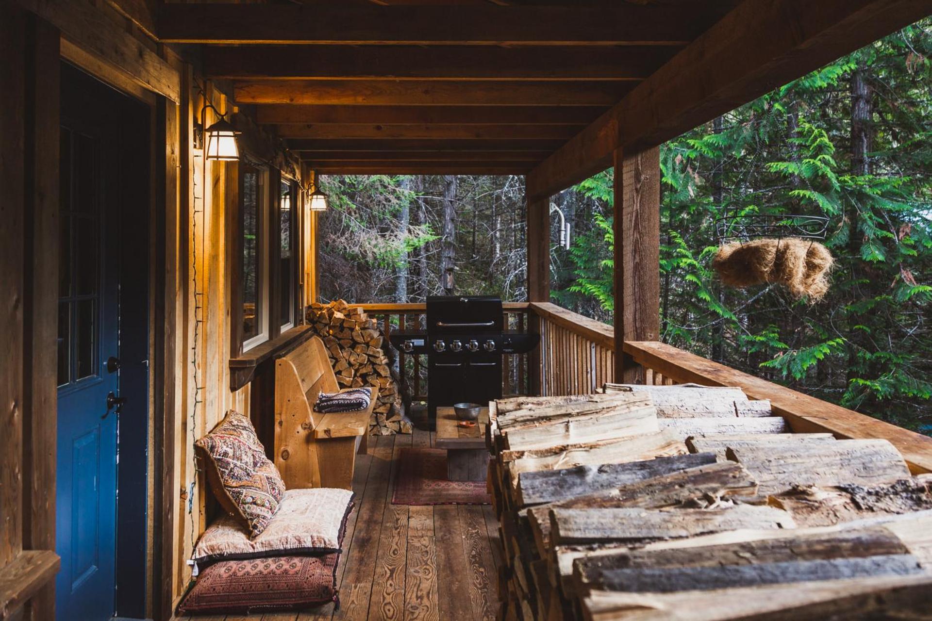 Two-Bedroom Chalet (Gold Cup Cabin) photo 3