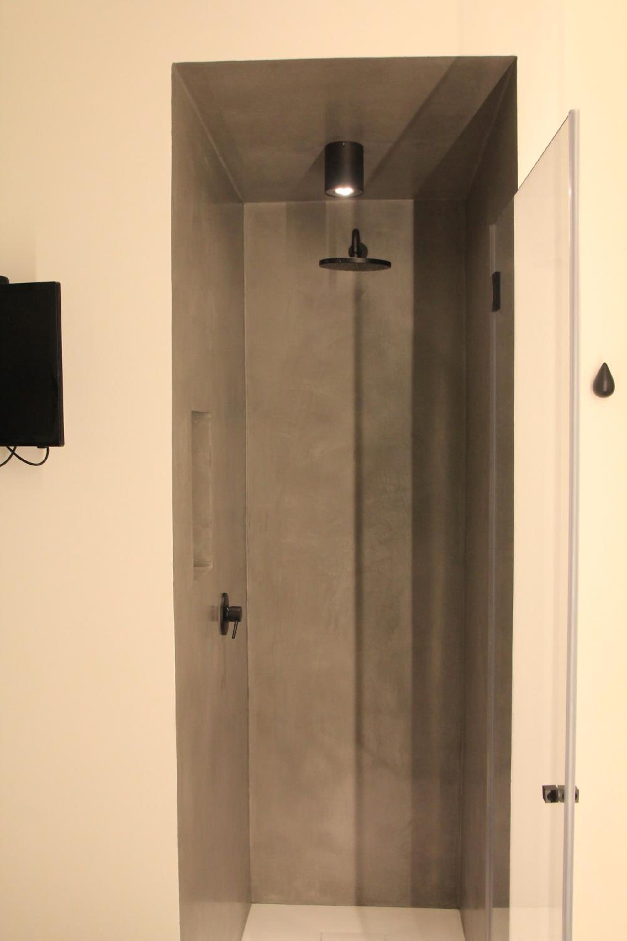 Double Room - Photo 12