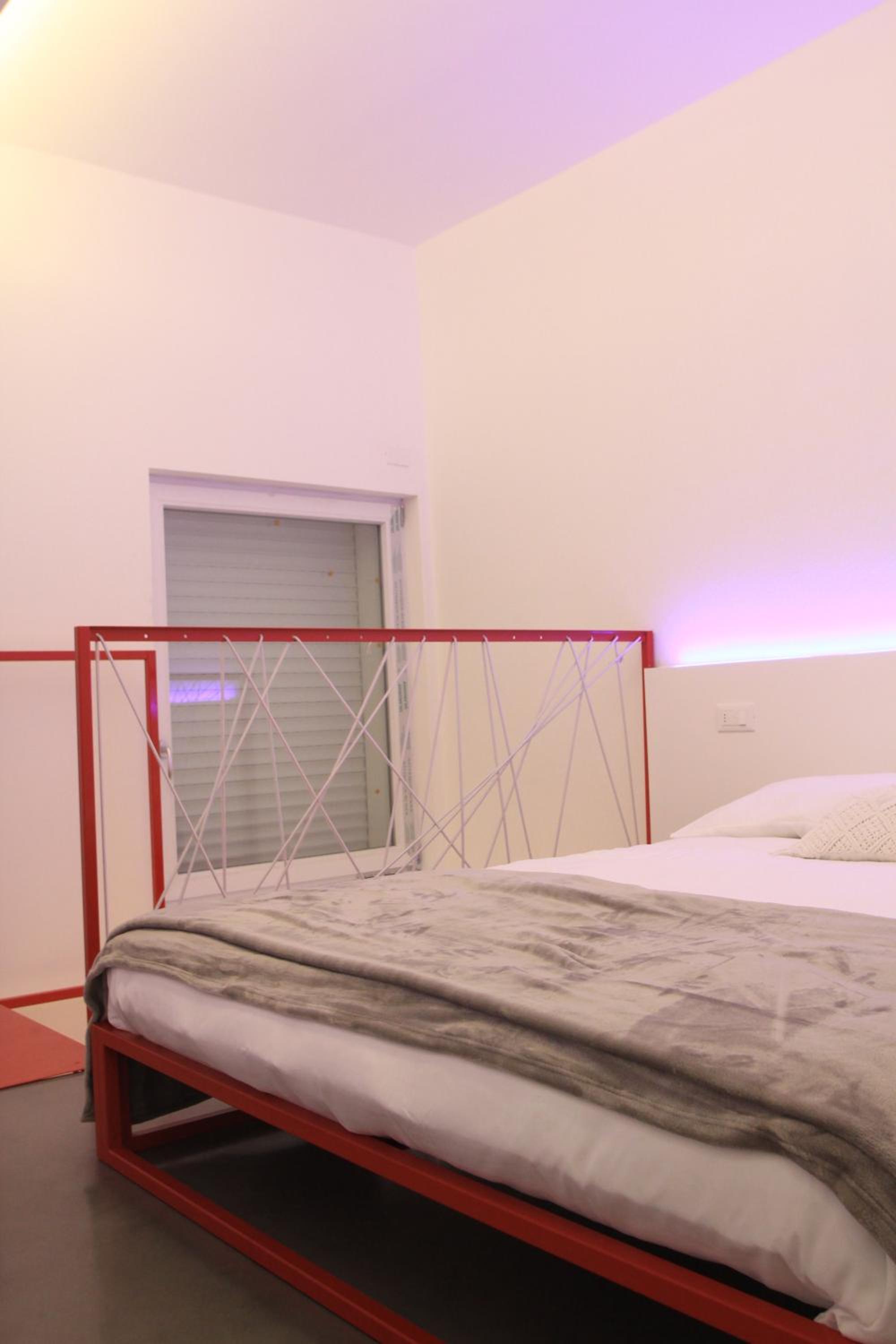 Double Room - Photo 9