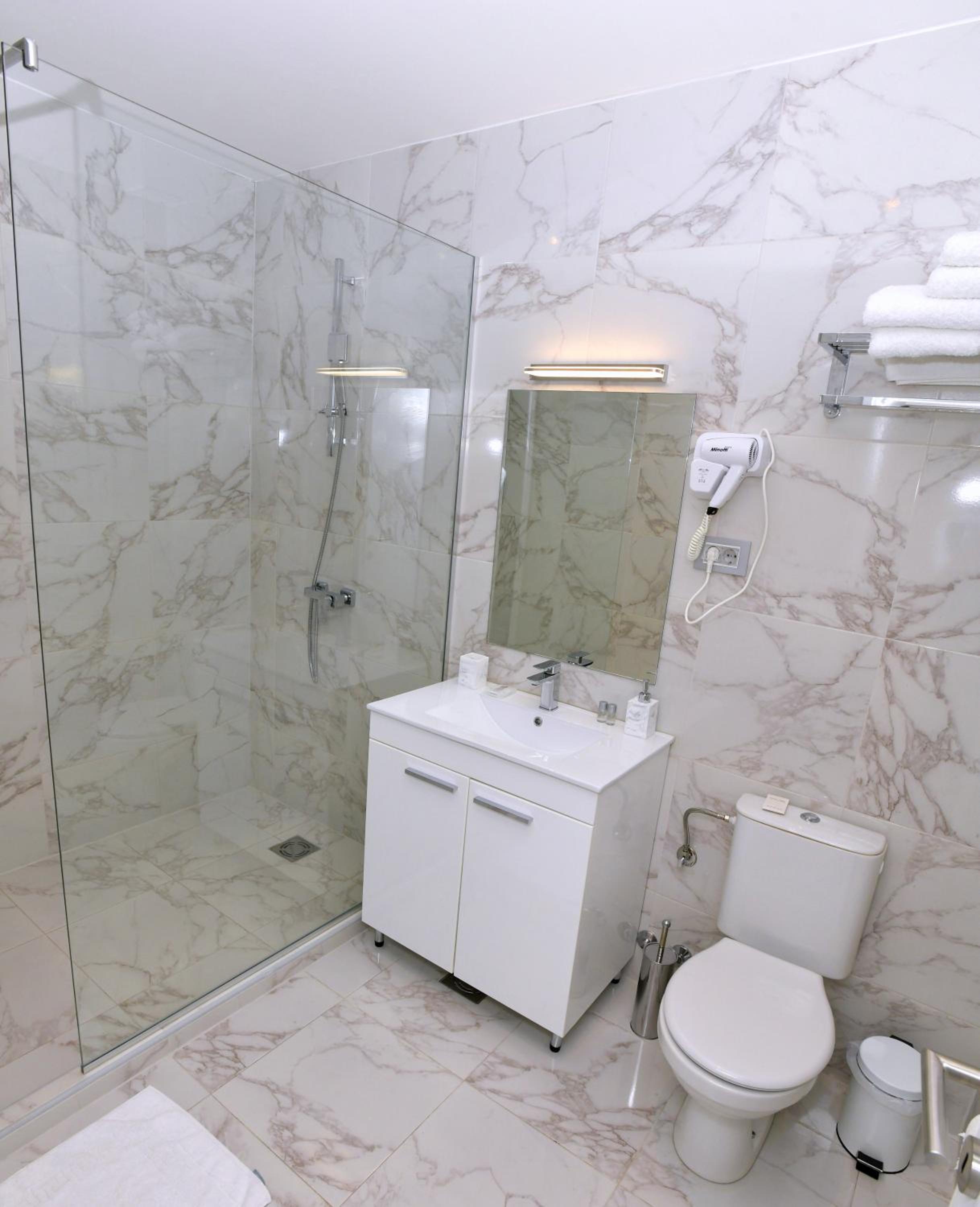 Studio Apartment photo 2