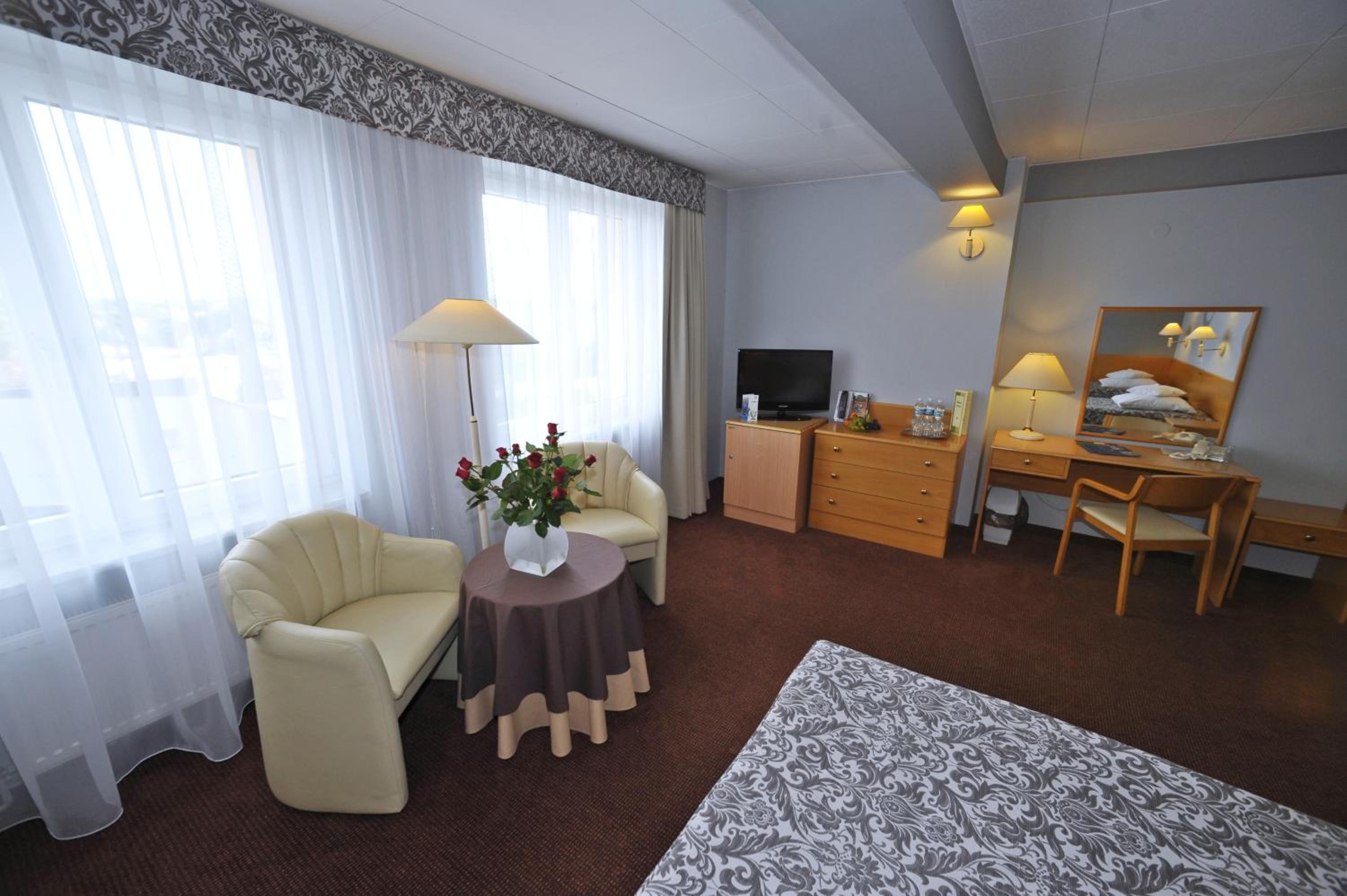 Deluxe Double Room - Photo 7