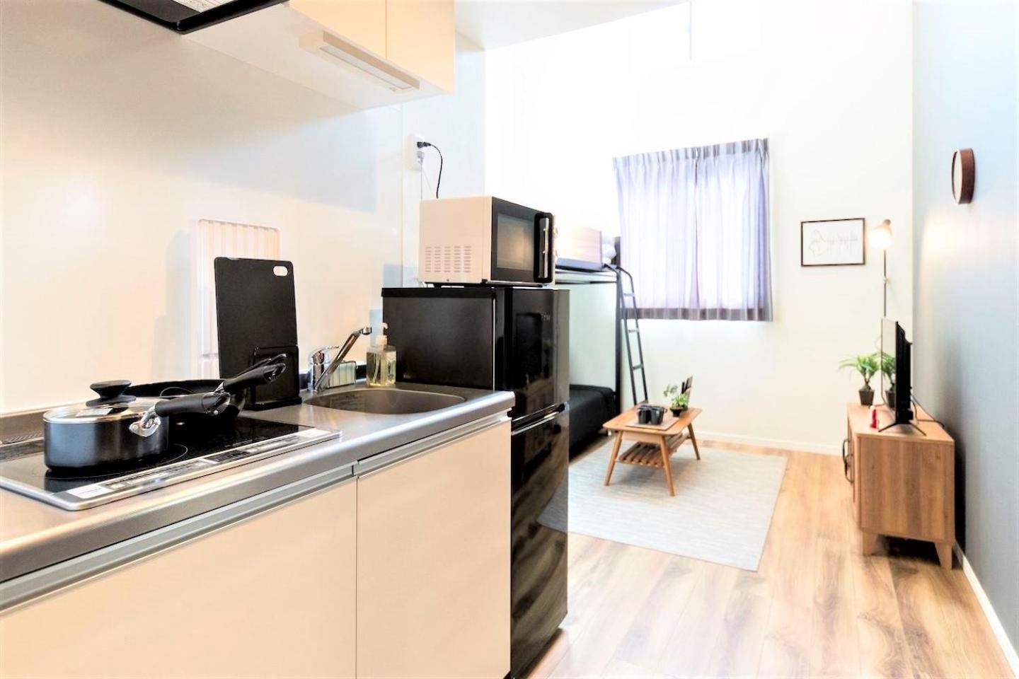 Studio Apartment - No Cleaning for Consecutive Night Stays - Photo 22