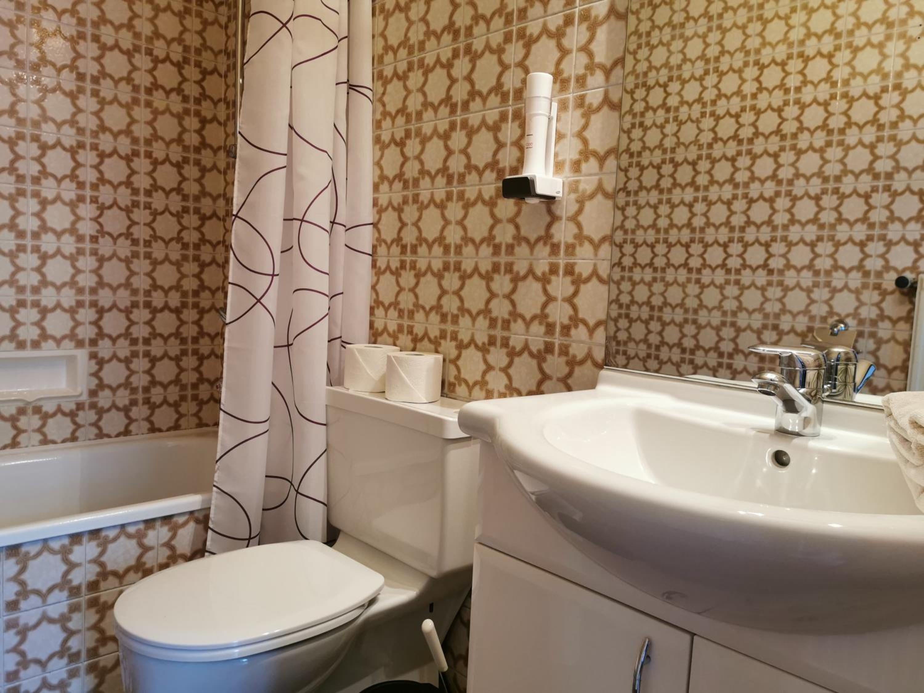 Superior Double Room - Photo 10