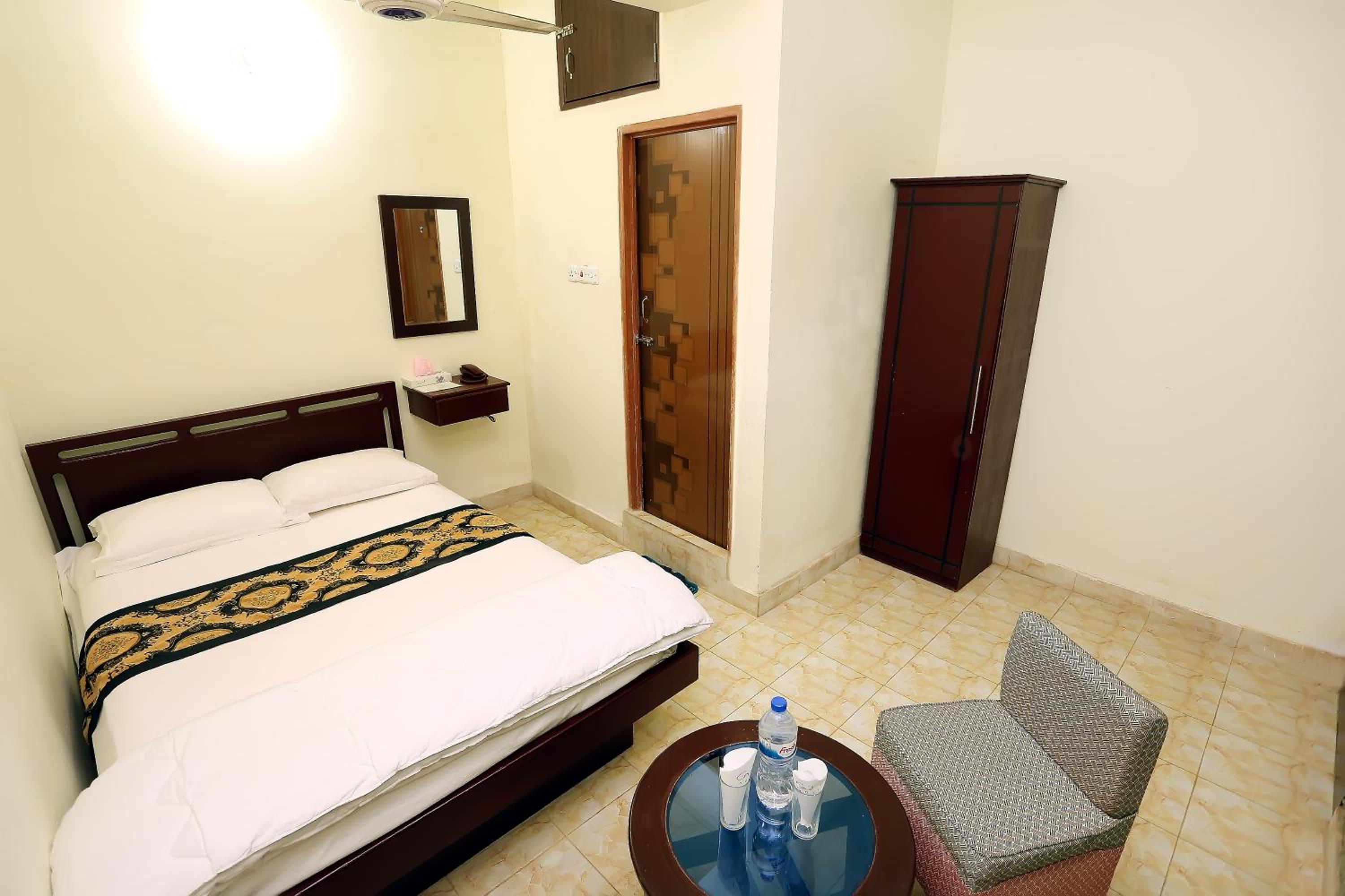 Double or Twin Room photo 1