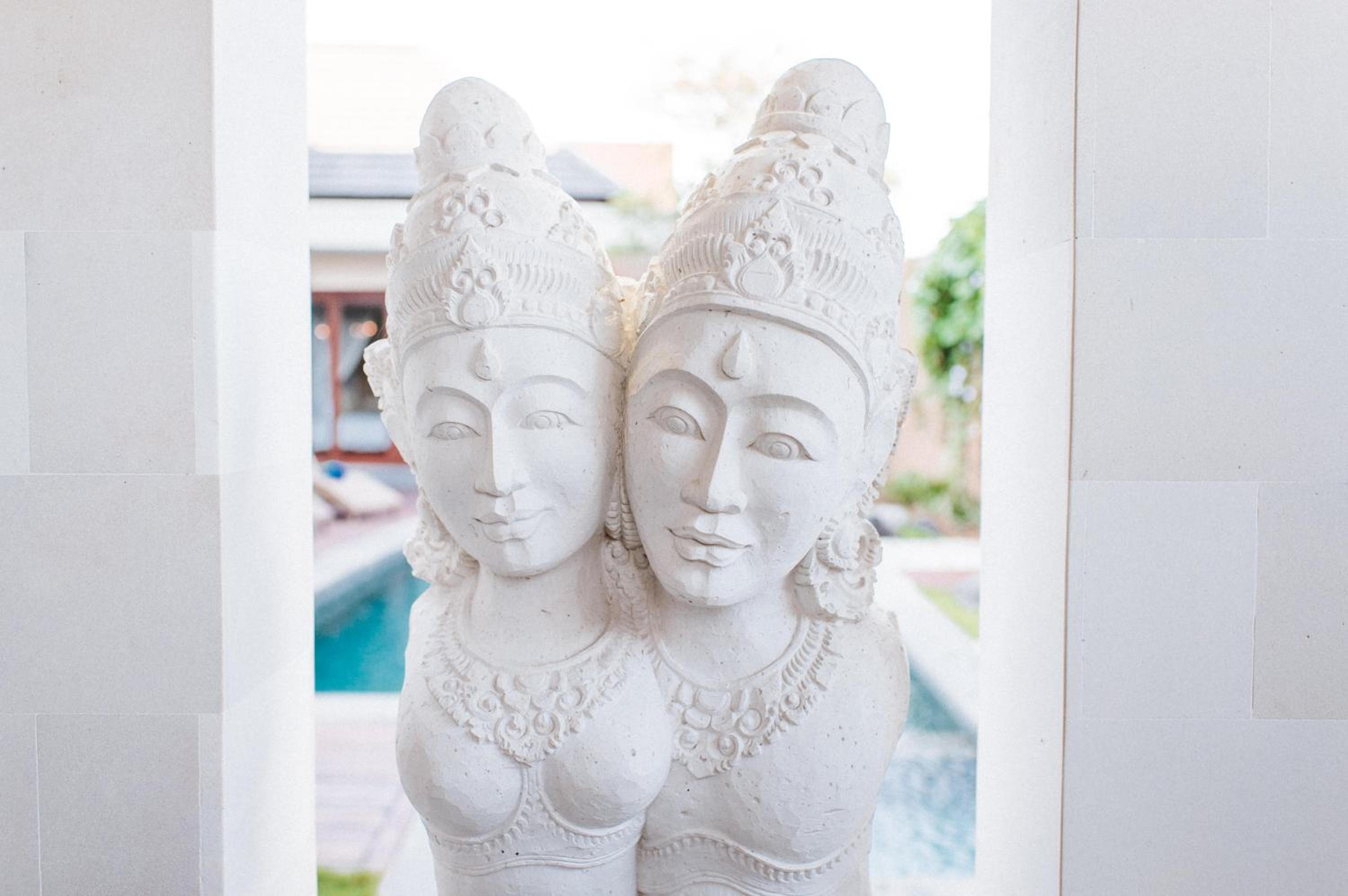 Two-Bedrooms Royal Pool Villa thumbnail 5