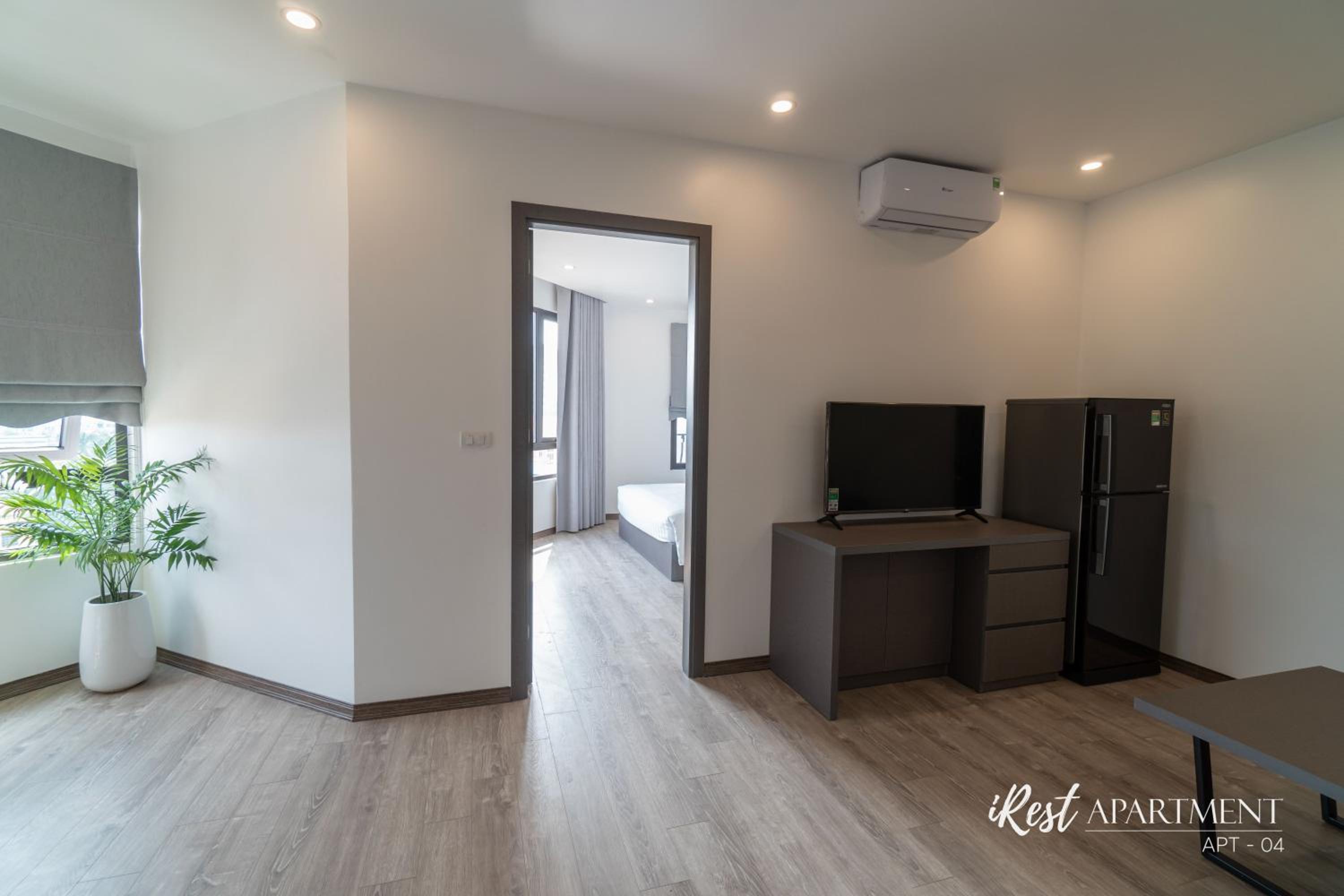 One-Bedroom Apartment - Photo 7