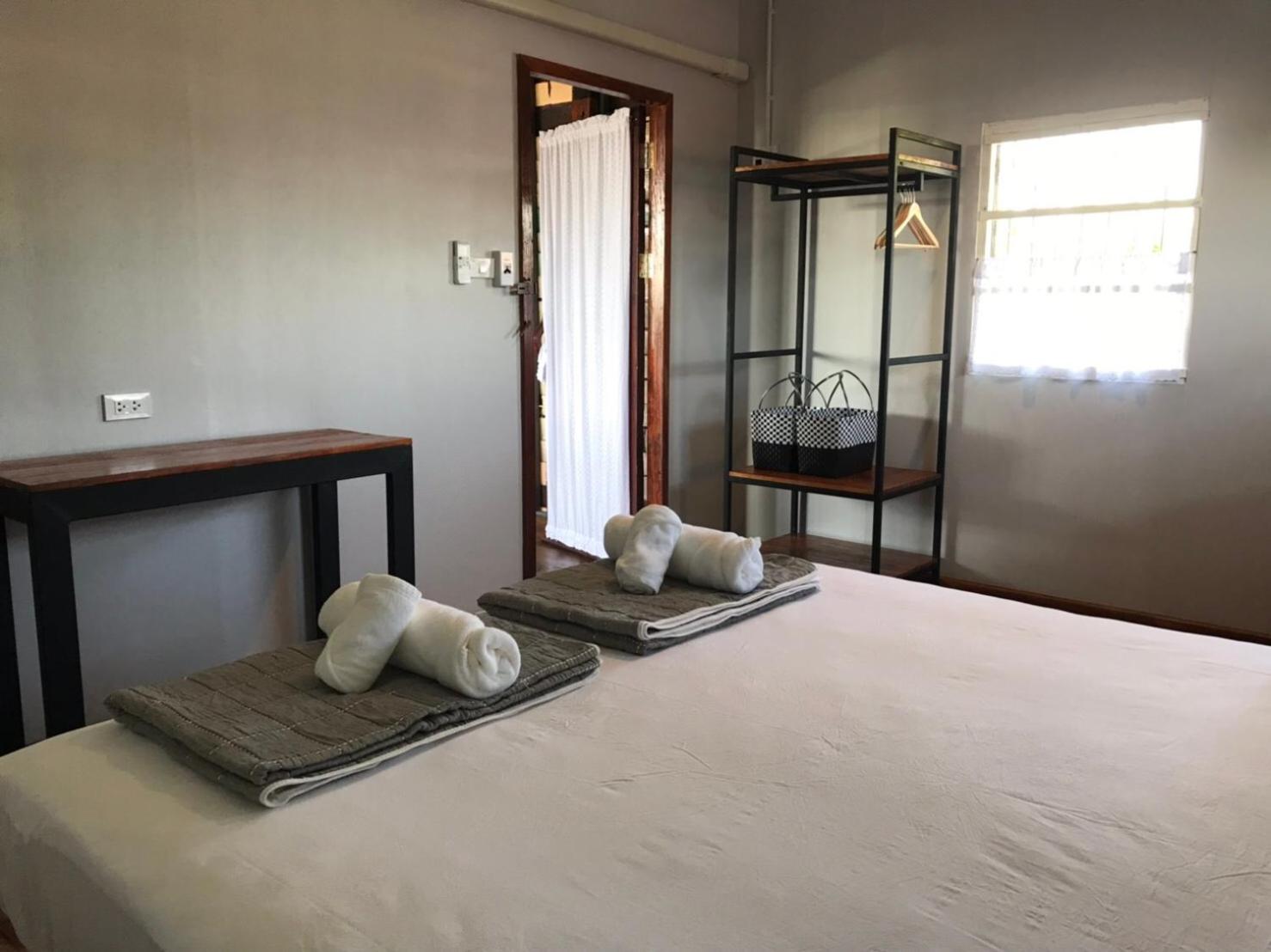 Standard Double Room with Shared Bathroom photo 3