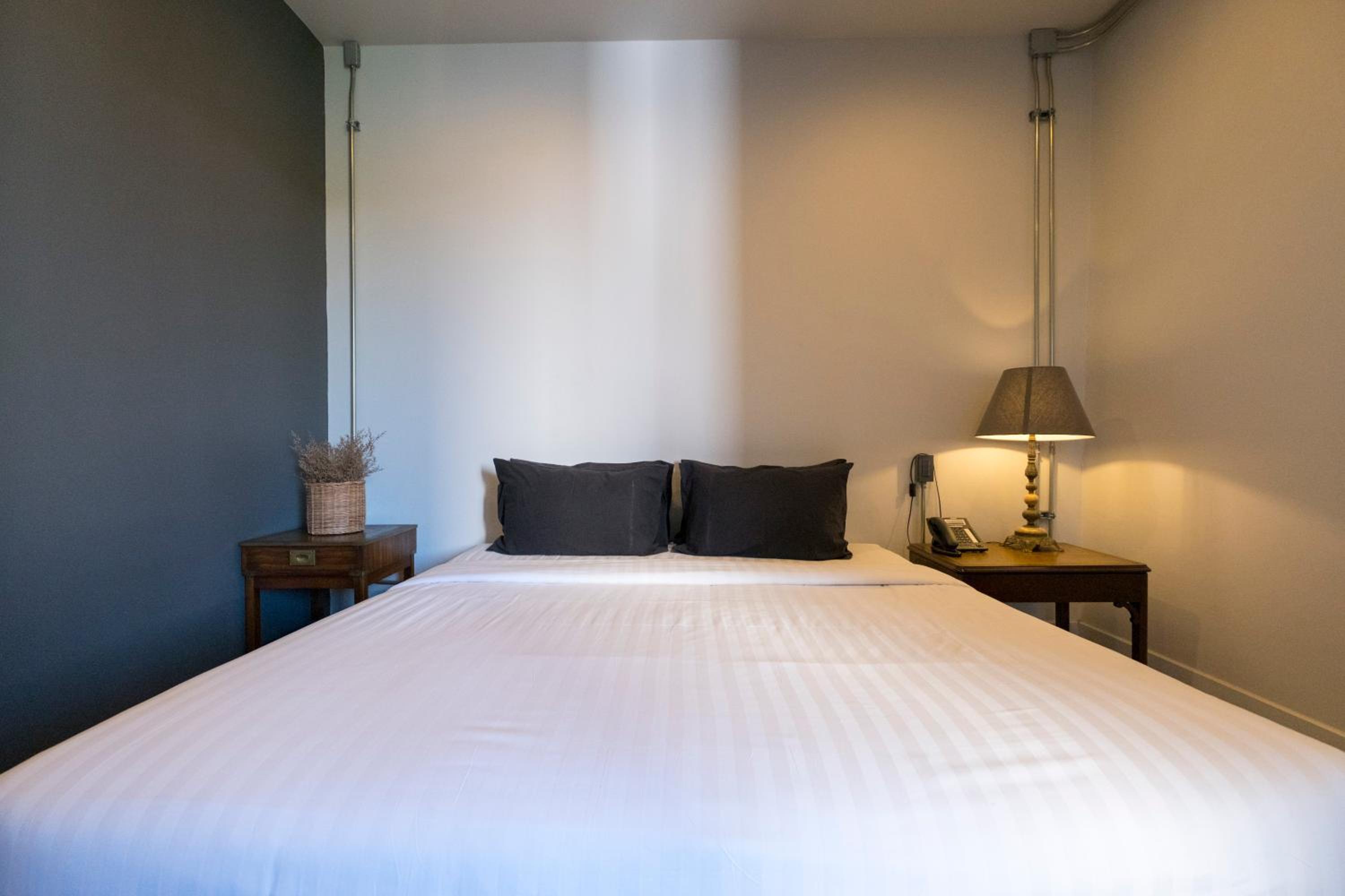 Deluxe Double Room with Bath
