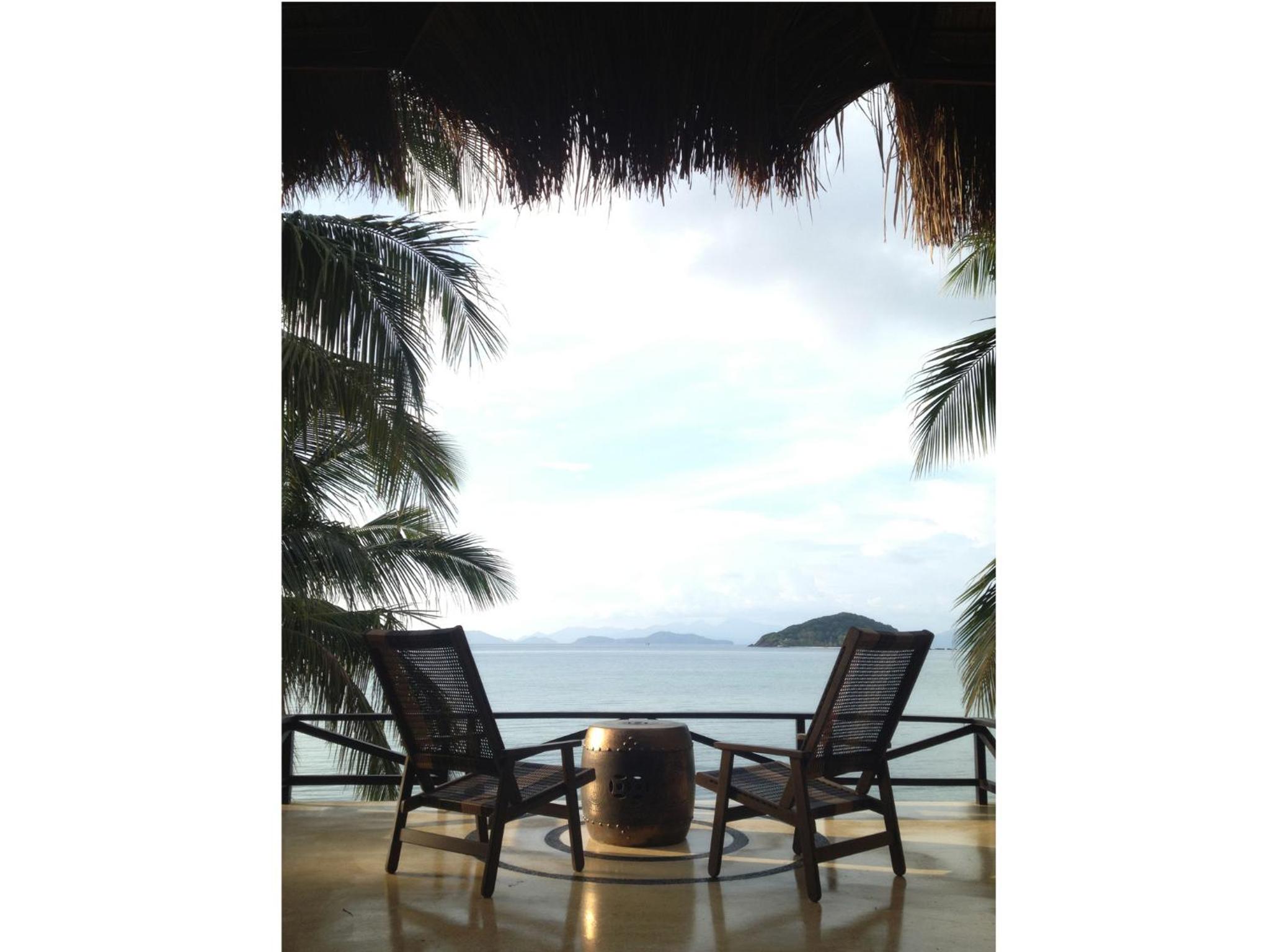  Suite - Beach Front - Photo 2