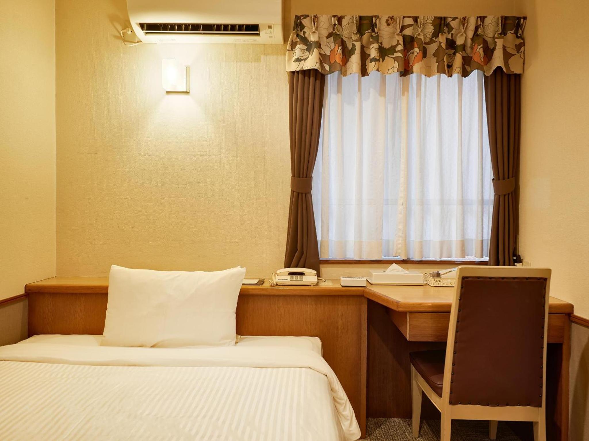 Economy Double Room - Photo 6