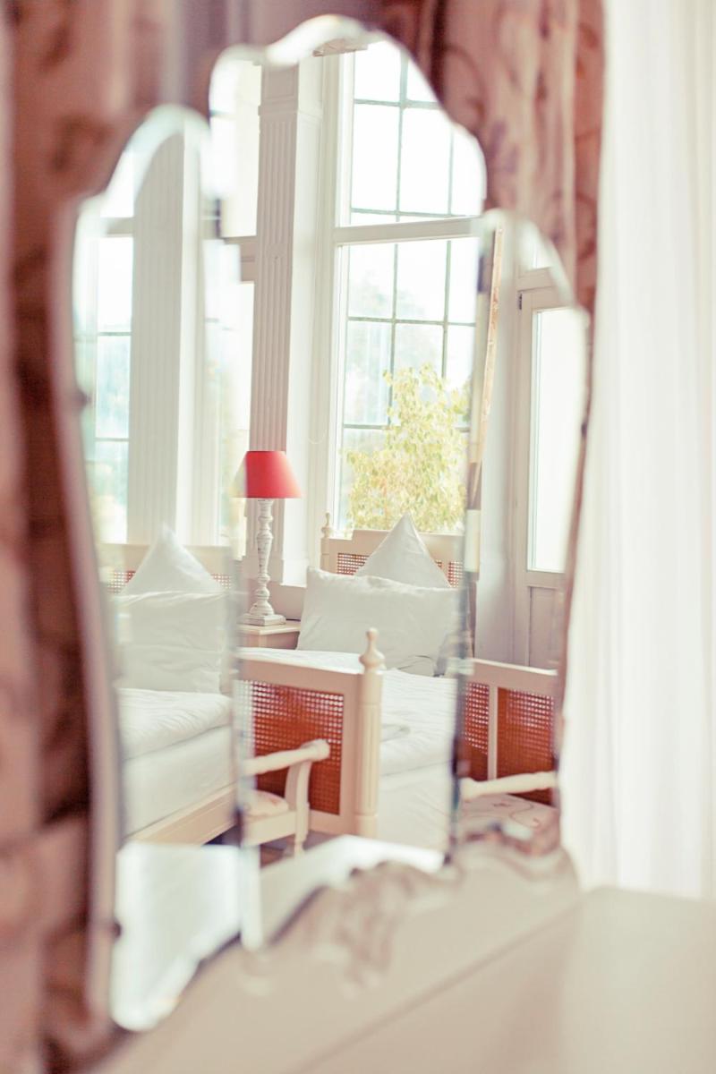 Premium Double Room - Photo 32