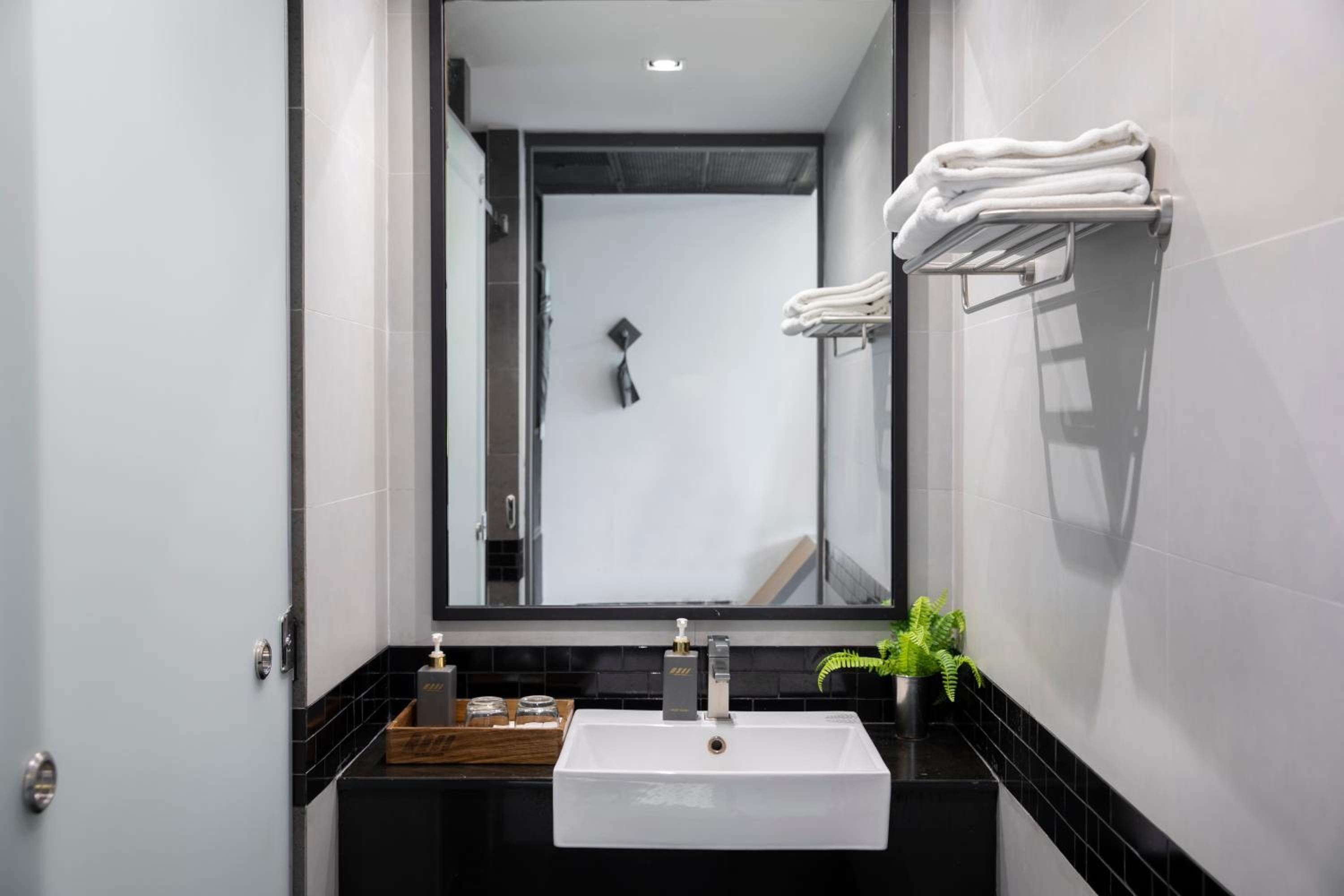 Superior Twin Room - Photo 3