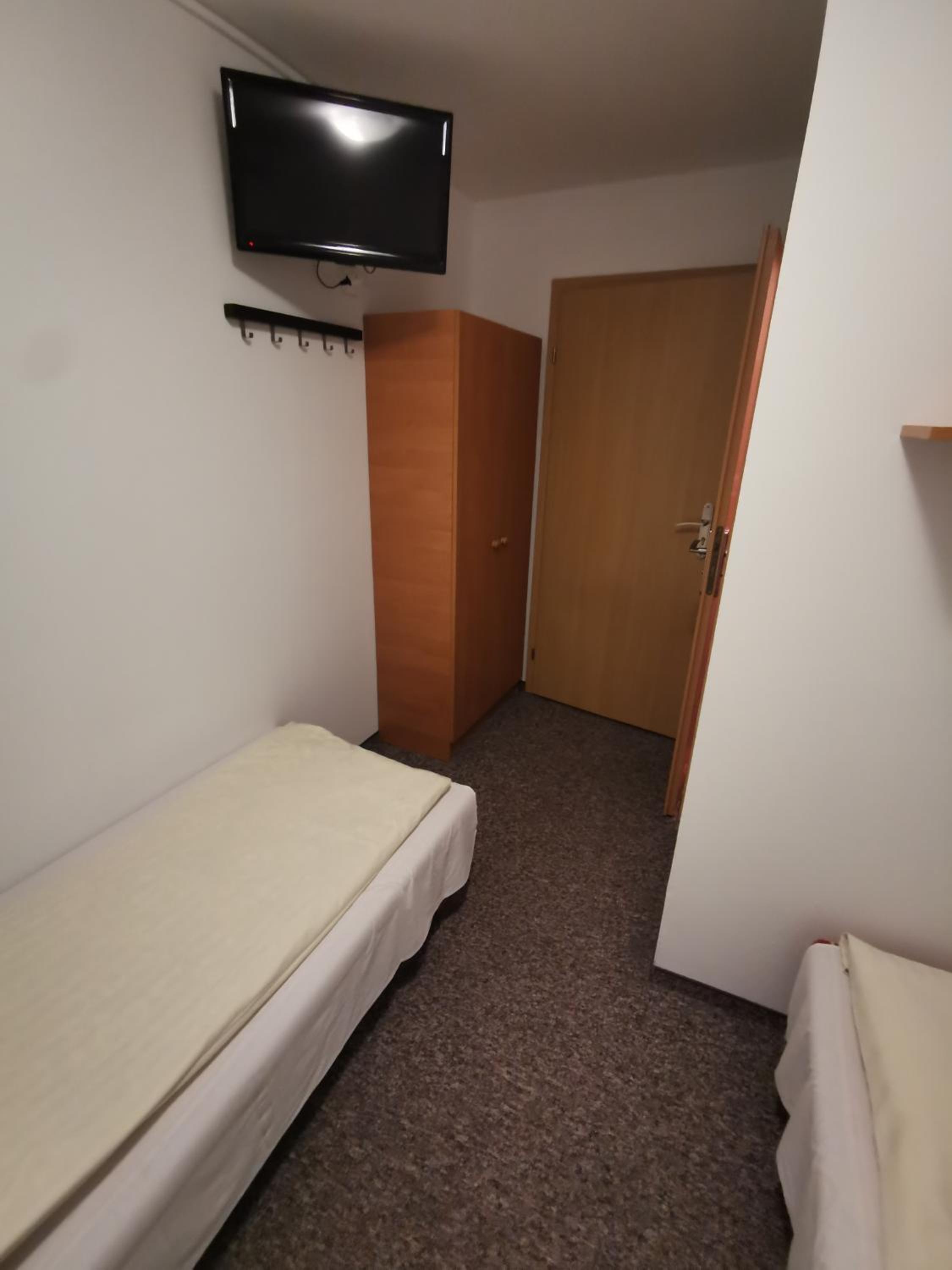Small Double Room photo 2