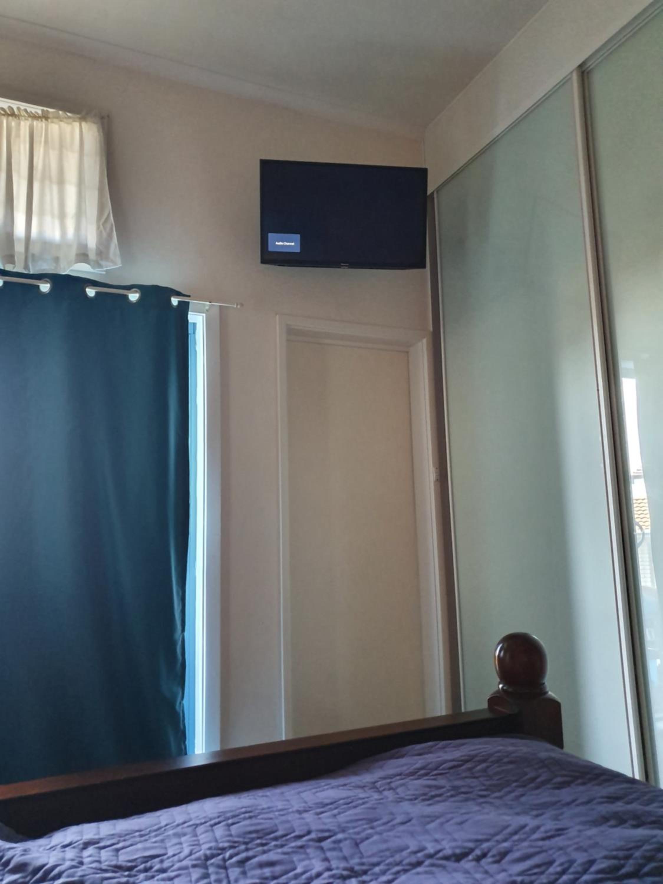 Deluxe King Suite photo 1