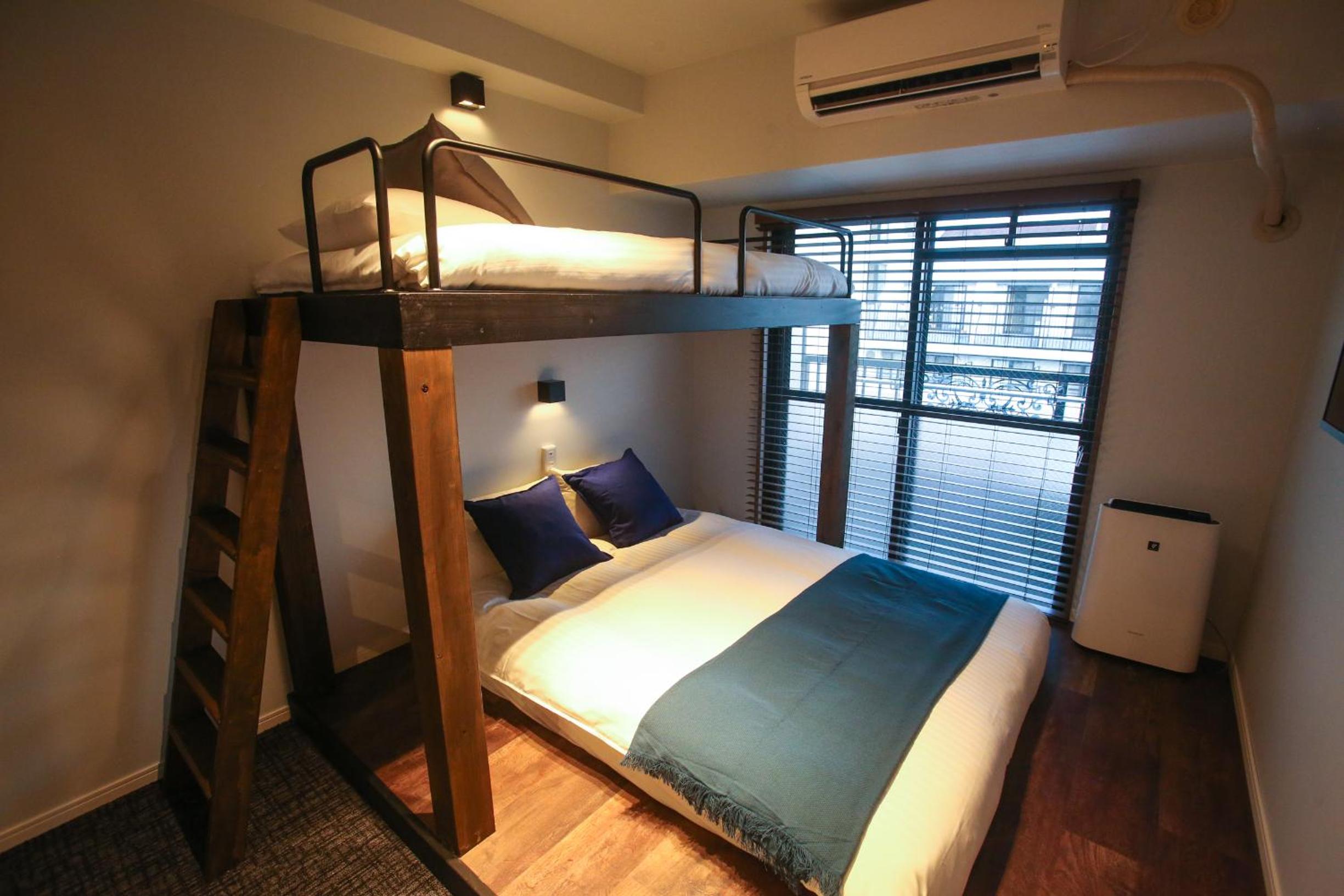 Studio Apartment - Photo 16