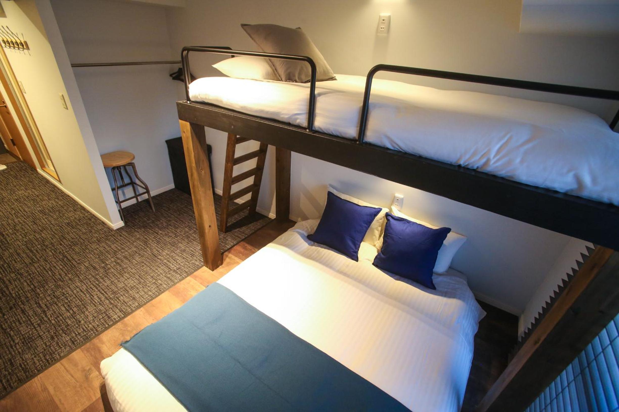 Studio Apartment - Photo 18