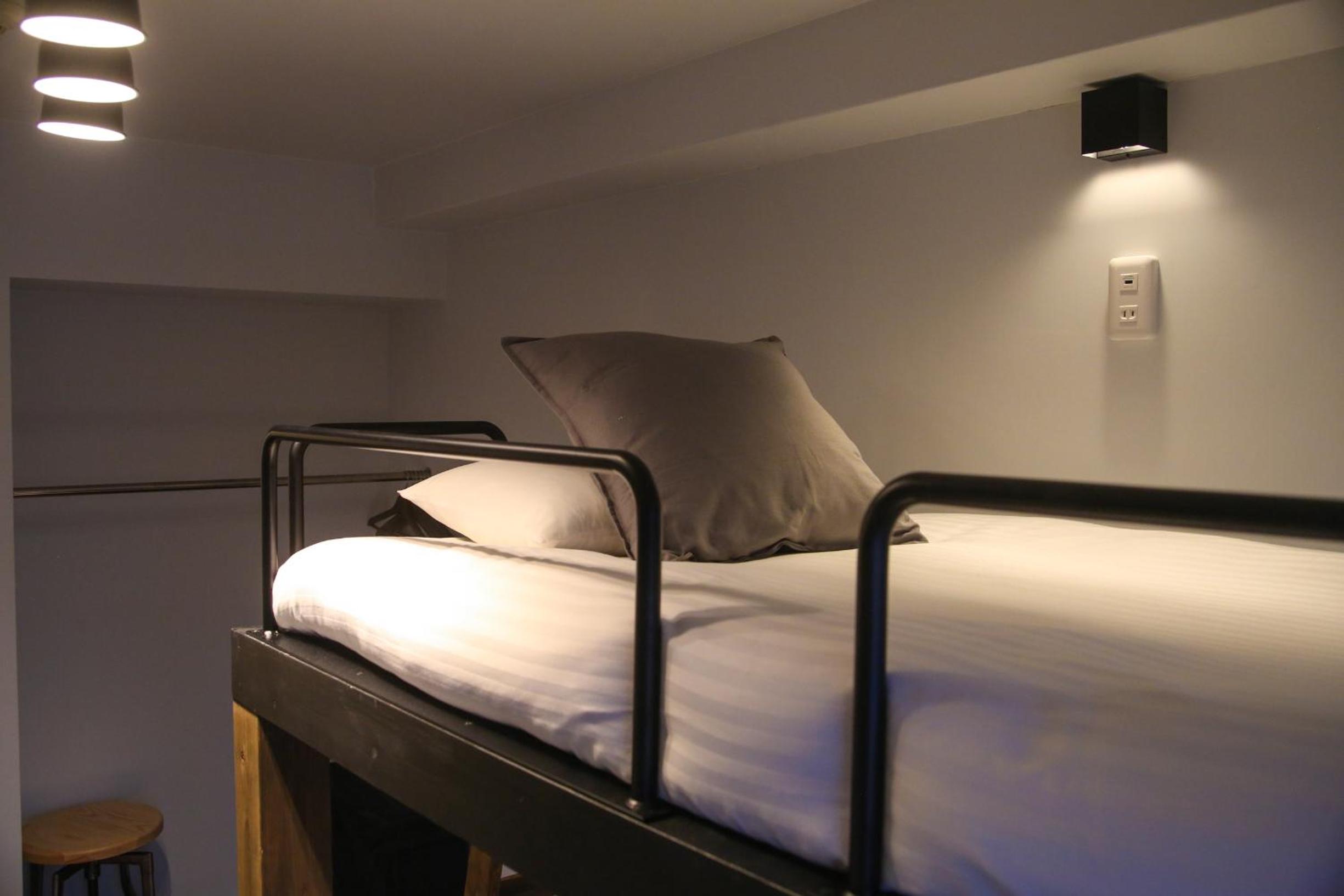 Studio Apartment - Photo 17