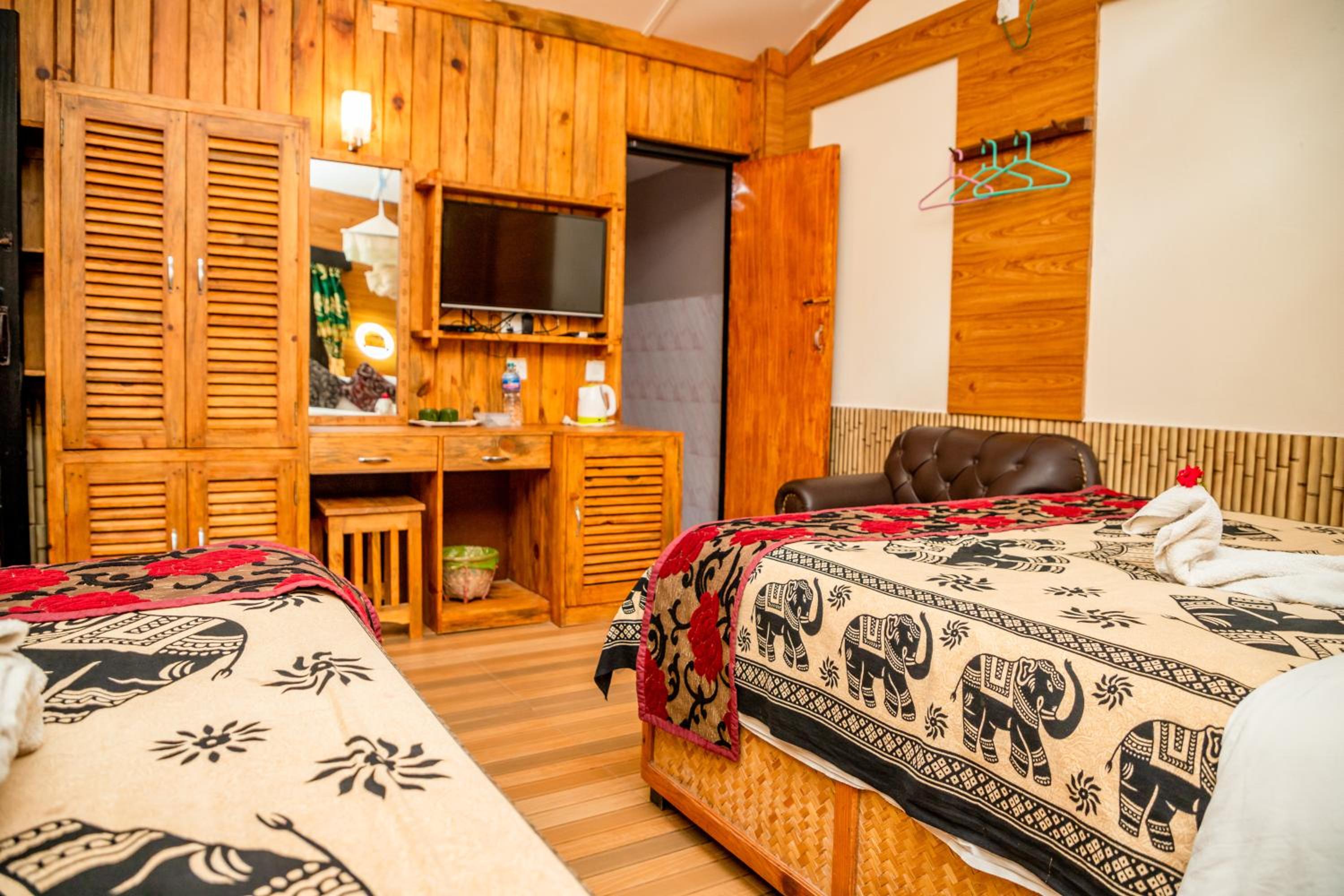 Deluxe Family Room - Photo 8