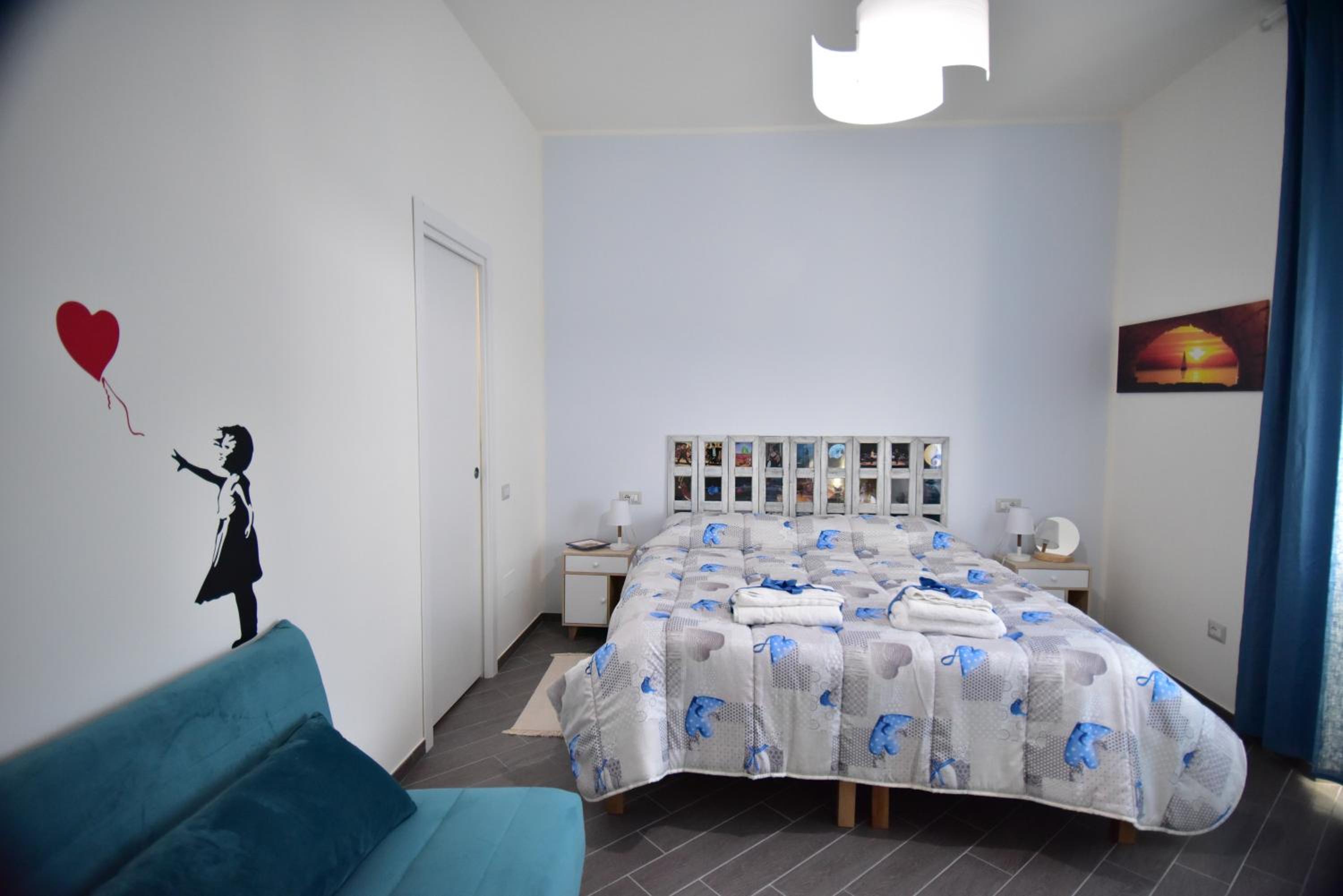 Large Double or Twin Room - Photo 6