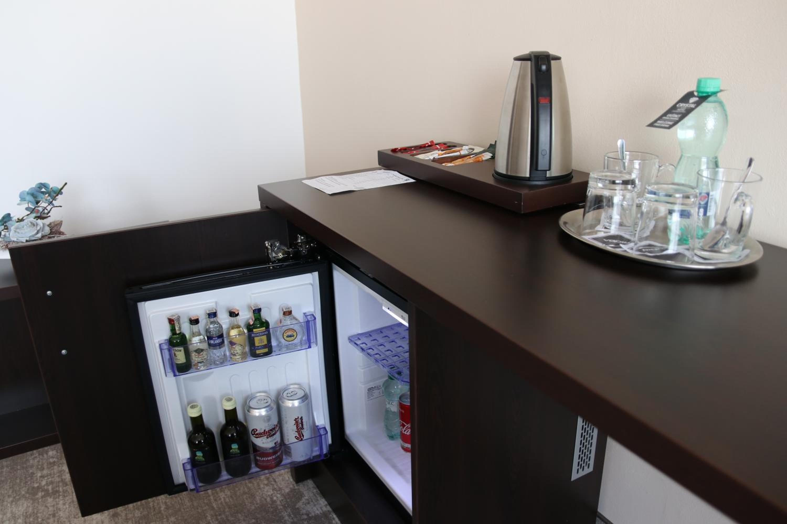 Junior Suite Deluxe with Balcony - Photo 3